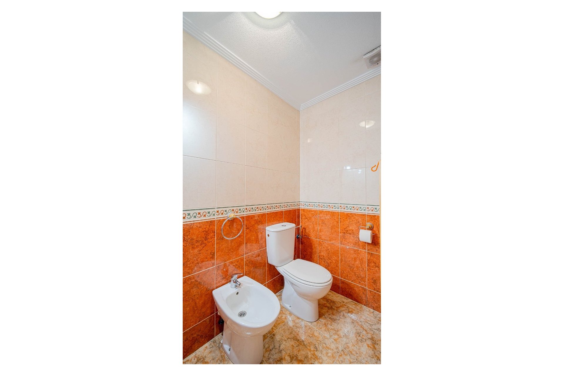 Resale - Apartament -
Punta Prima