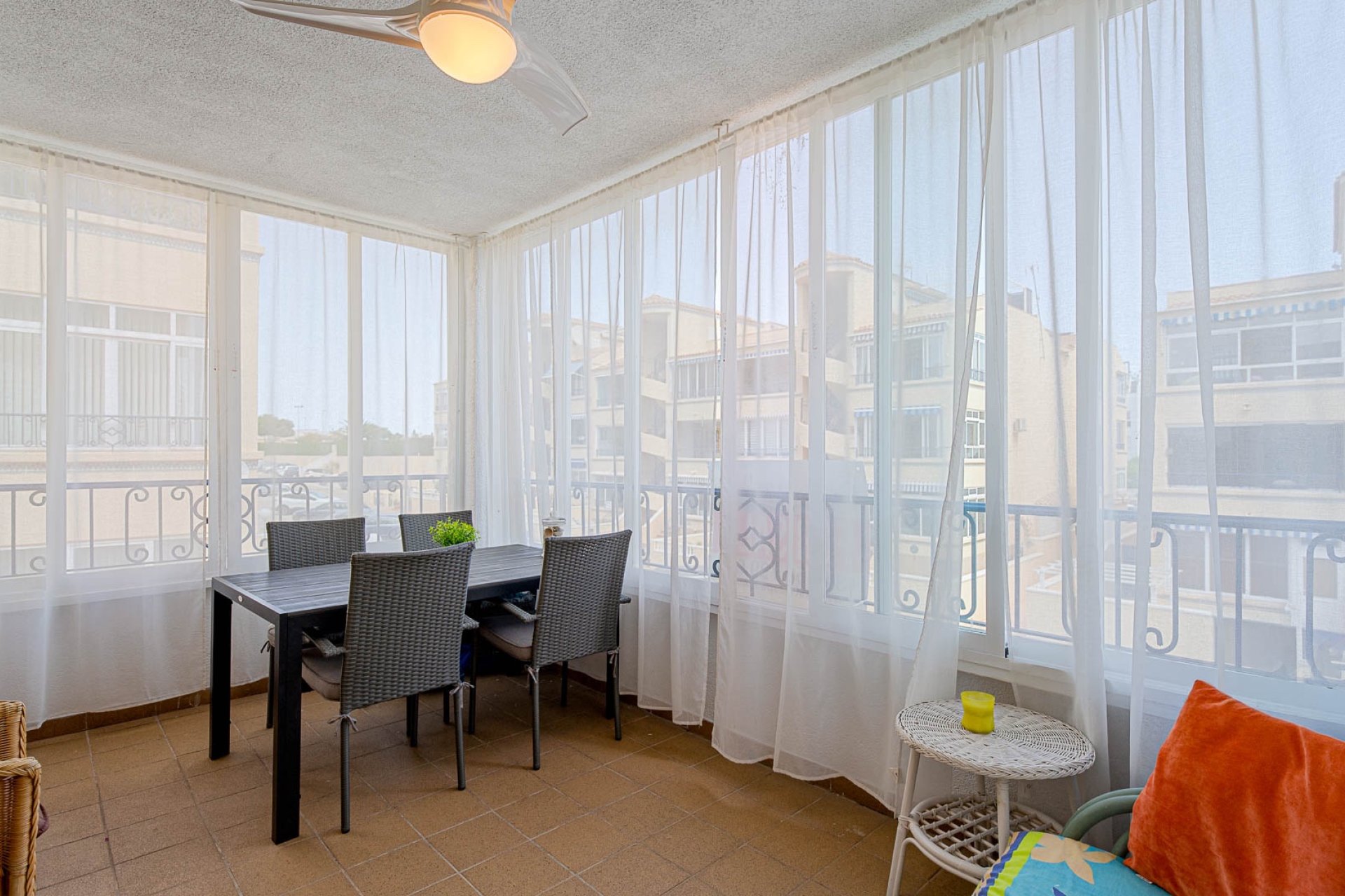 Resale - Apartament -
Punta Prima