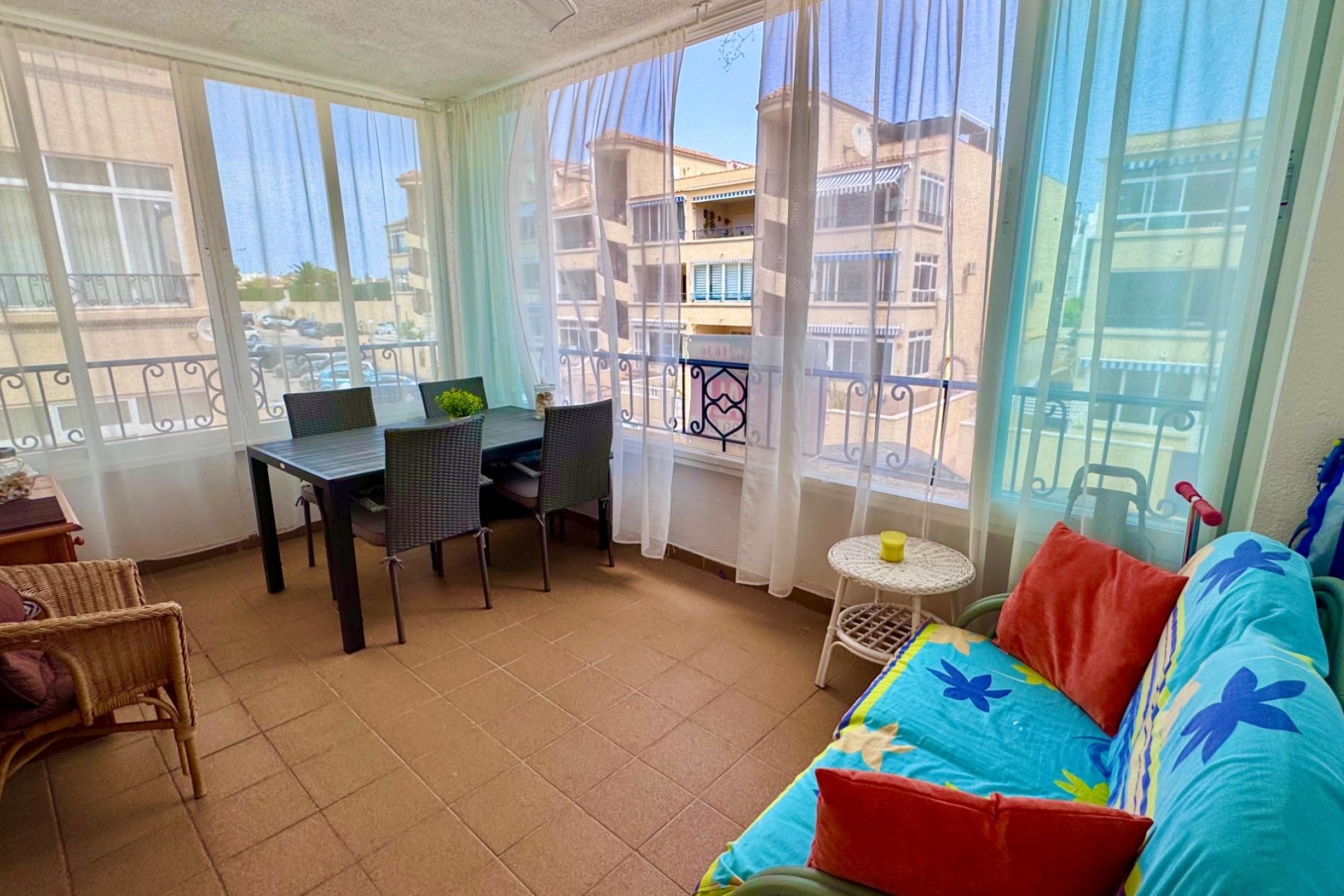 Resale - Apartament -
Punta Prima