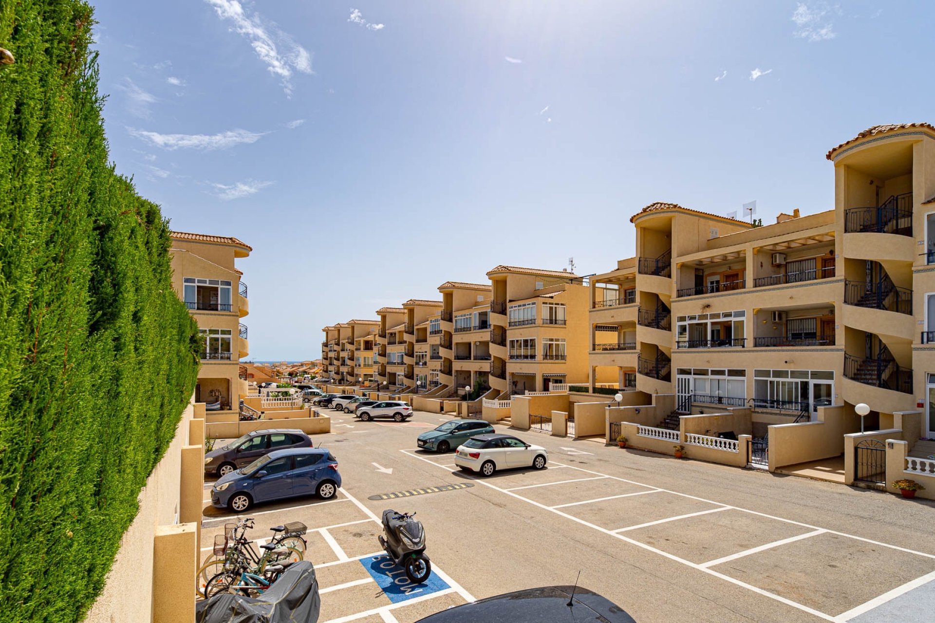 Resale - Apartament -
Punta Prima