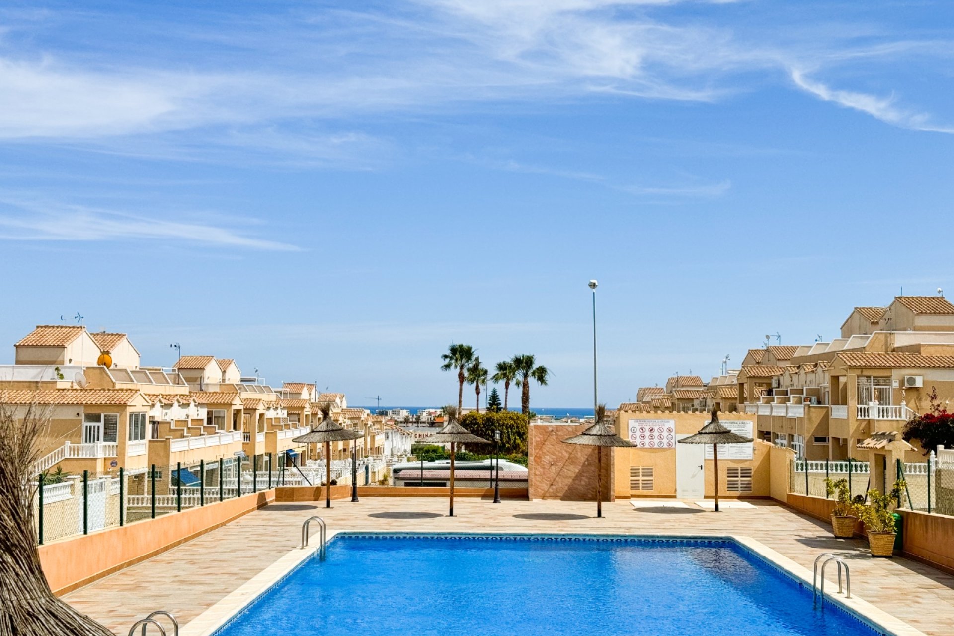 Resale - Apartament -
Punta Prima