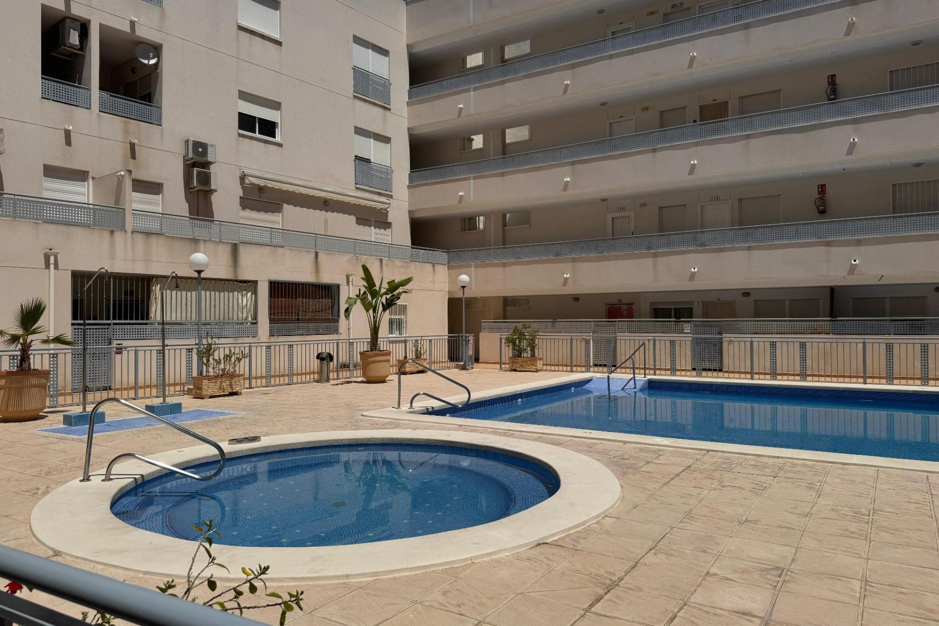 Resale - Apartamento -
Almoradí