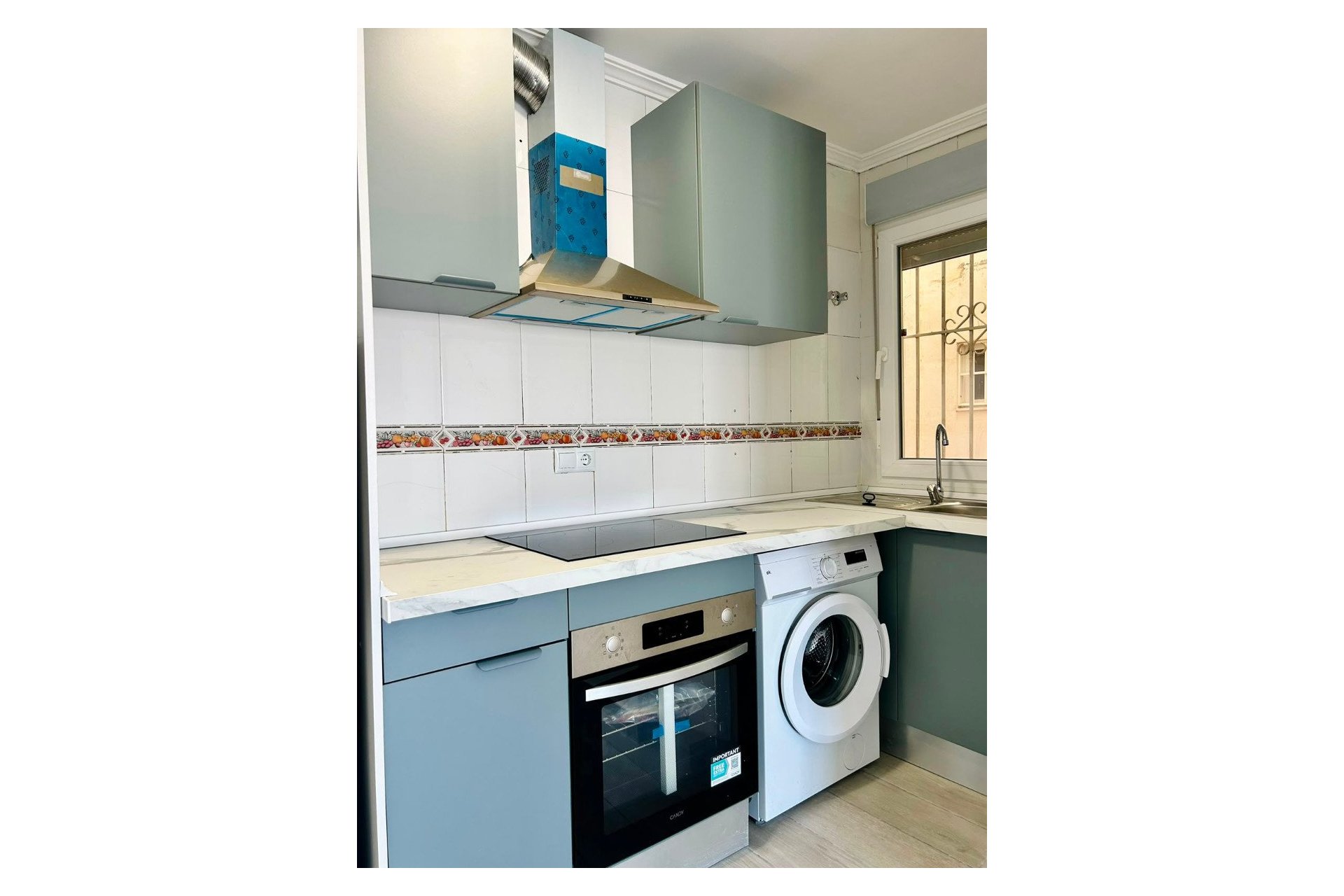 Resale - Apartamento -
Torrevieja Centro - Torrevieja