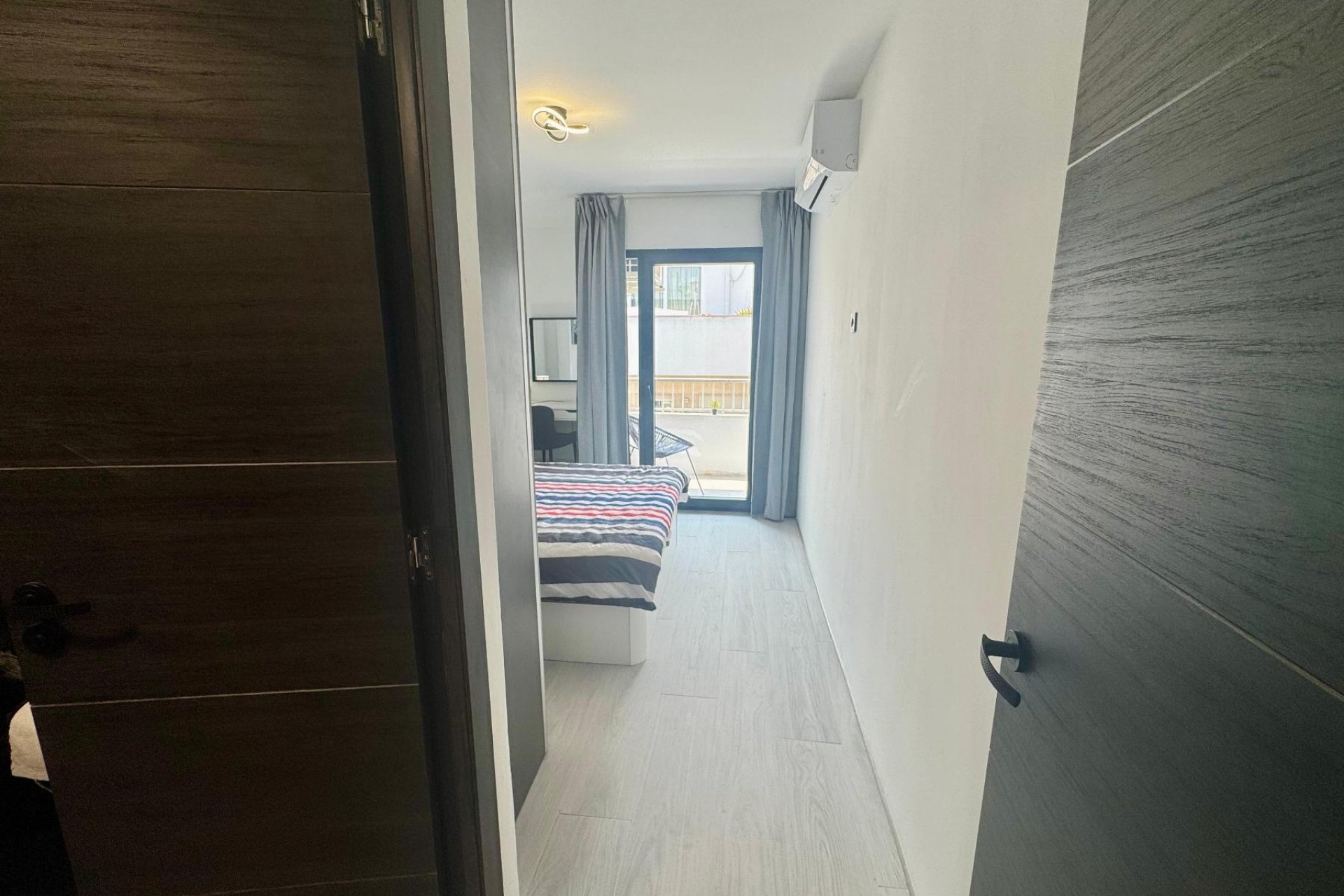 Resale - Apartamento -
Torrevieja - CLUB NAUTICO TORREVIEJA