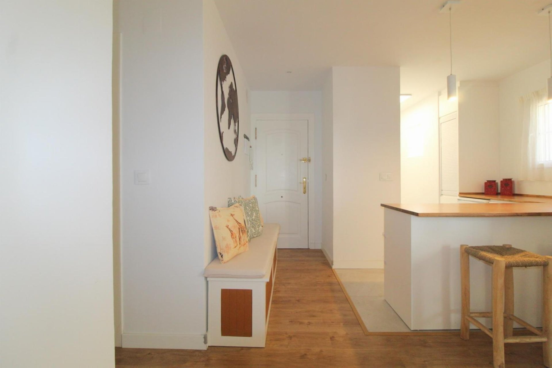 Resale - Apartamento -
Torrevieja - La Veleta