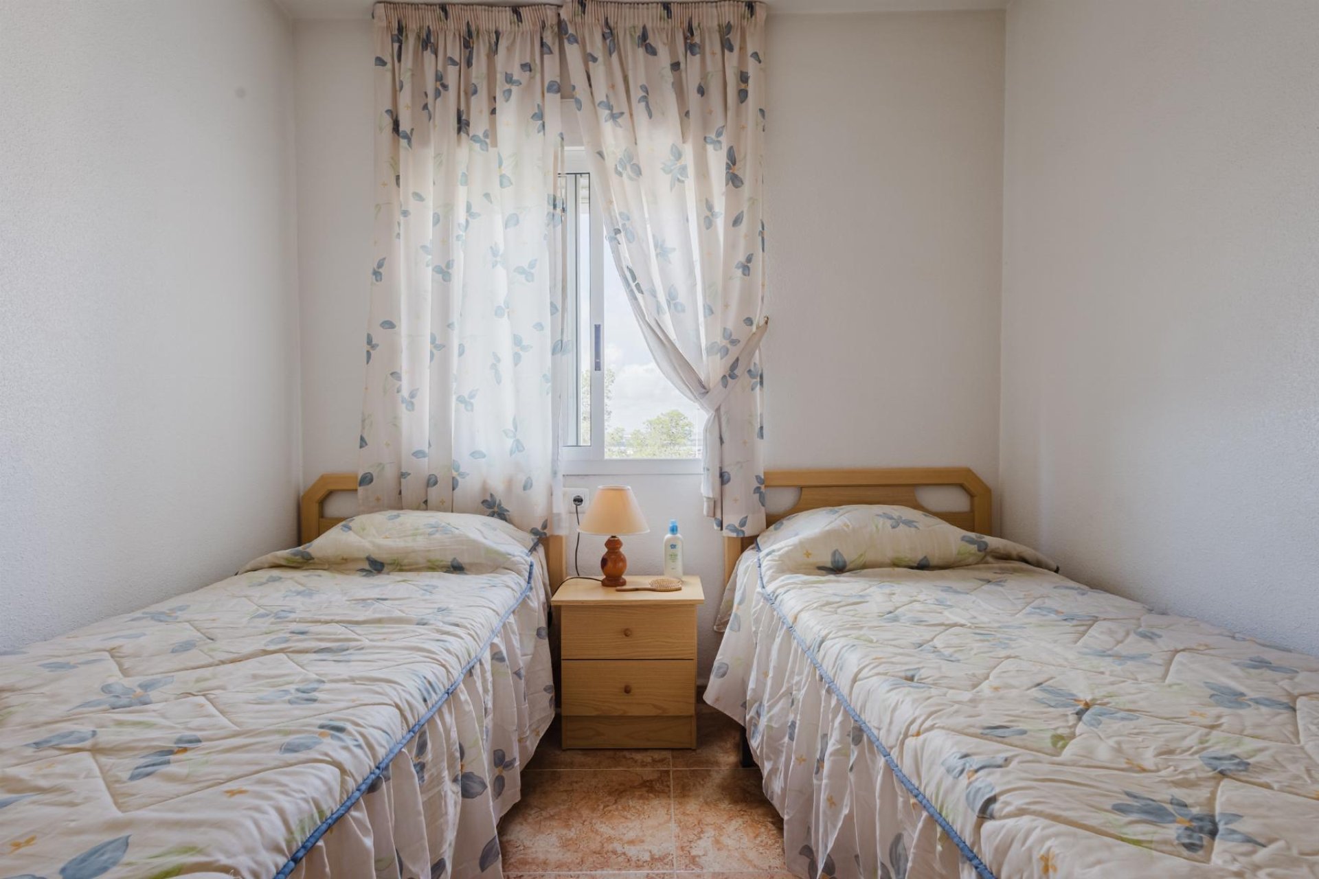 Resale - Apartamento -
Torrevieja - Parque de Las Naciones