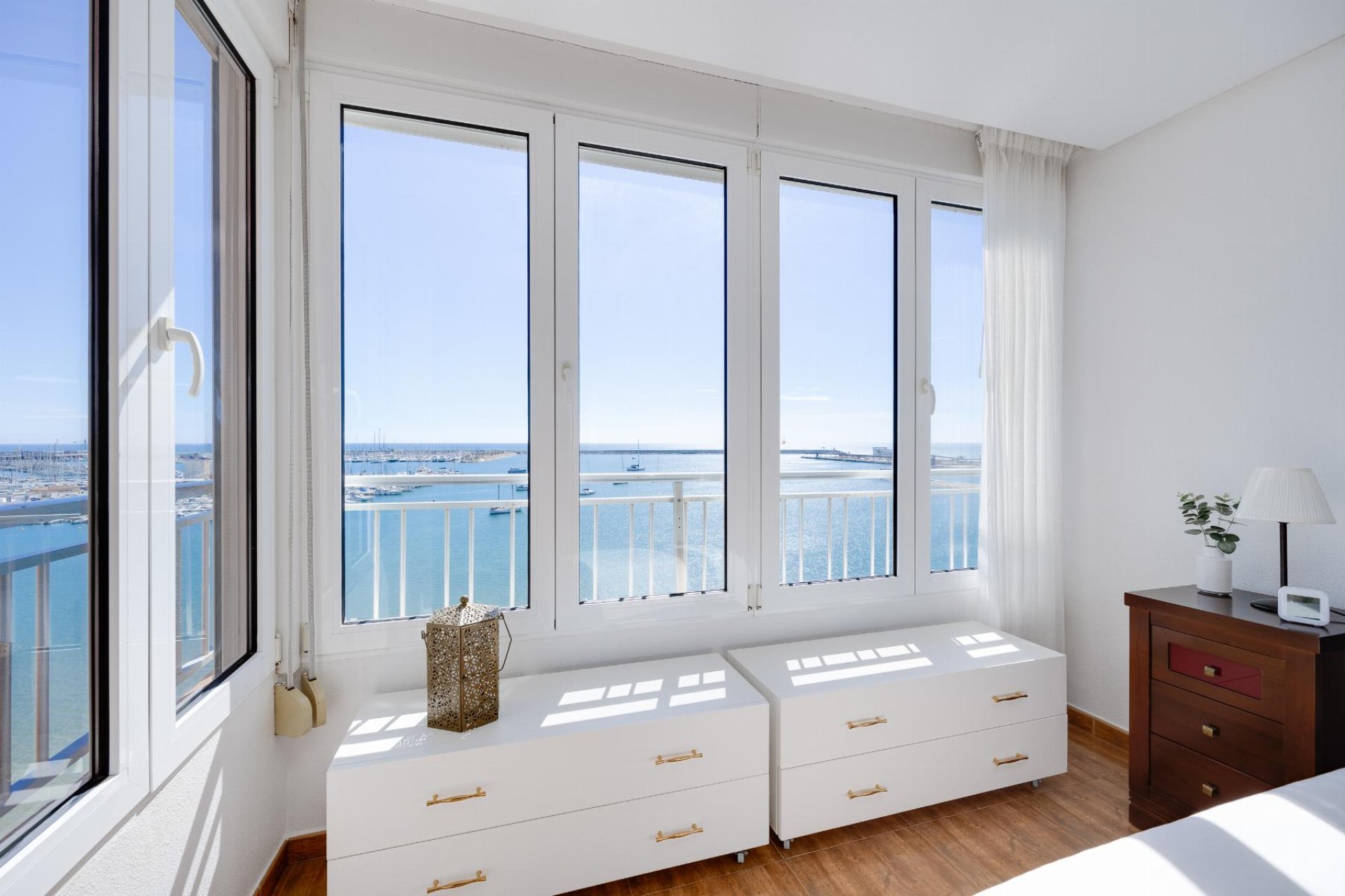 Resale - Apartamento -
Torrevieja - Playa Acequion