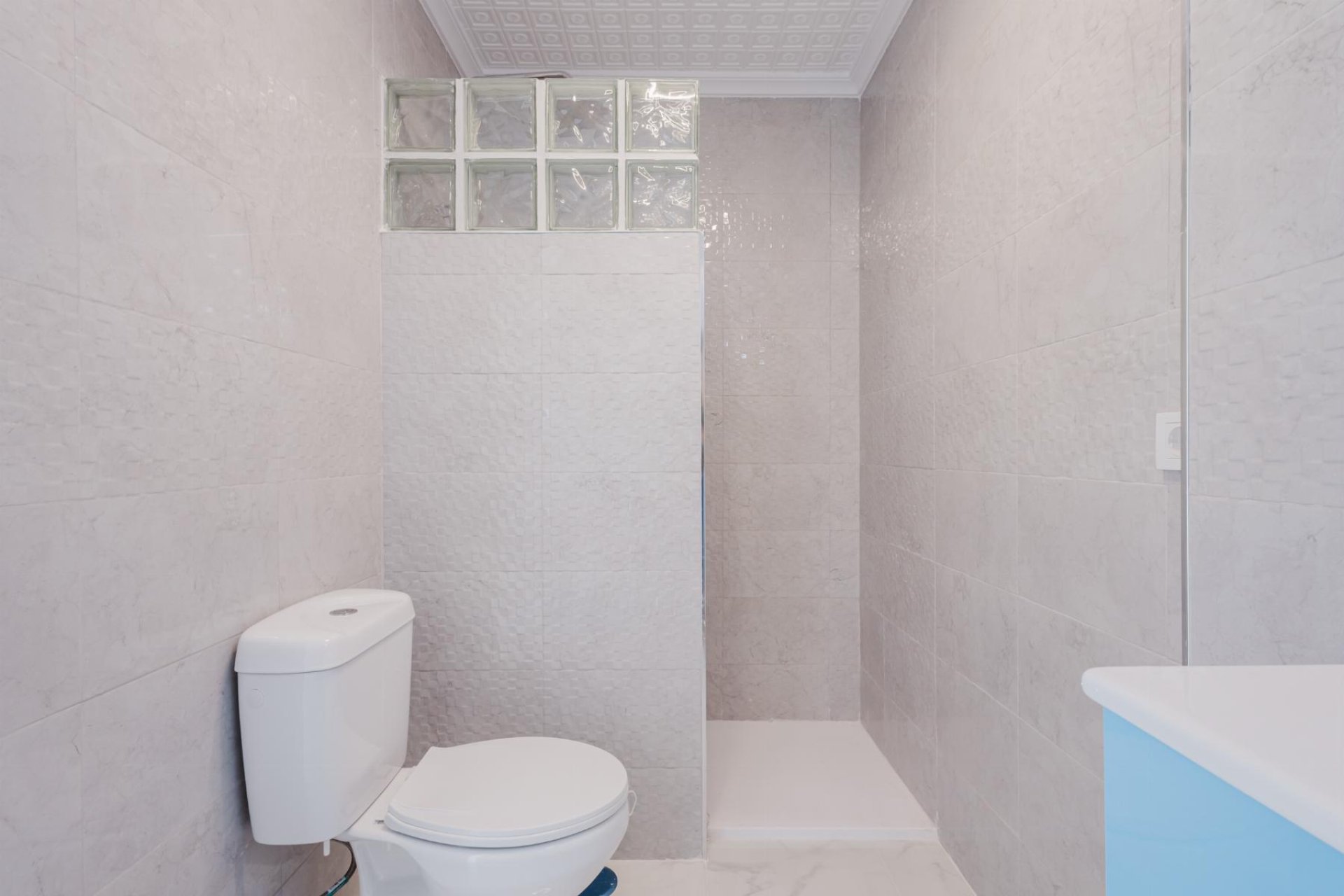 Resale - Apartamento -
Torrevieja - Playa de La Acequion