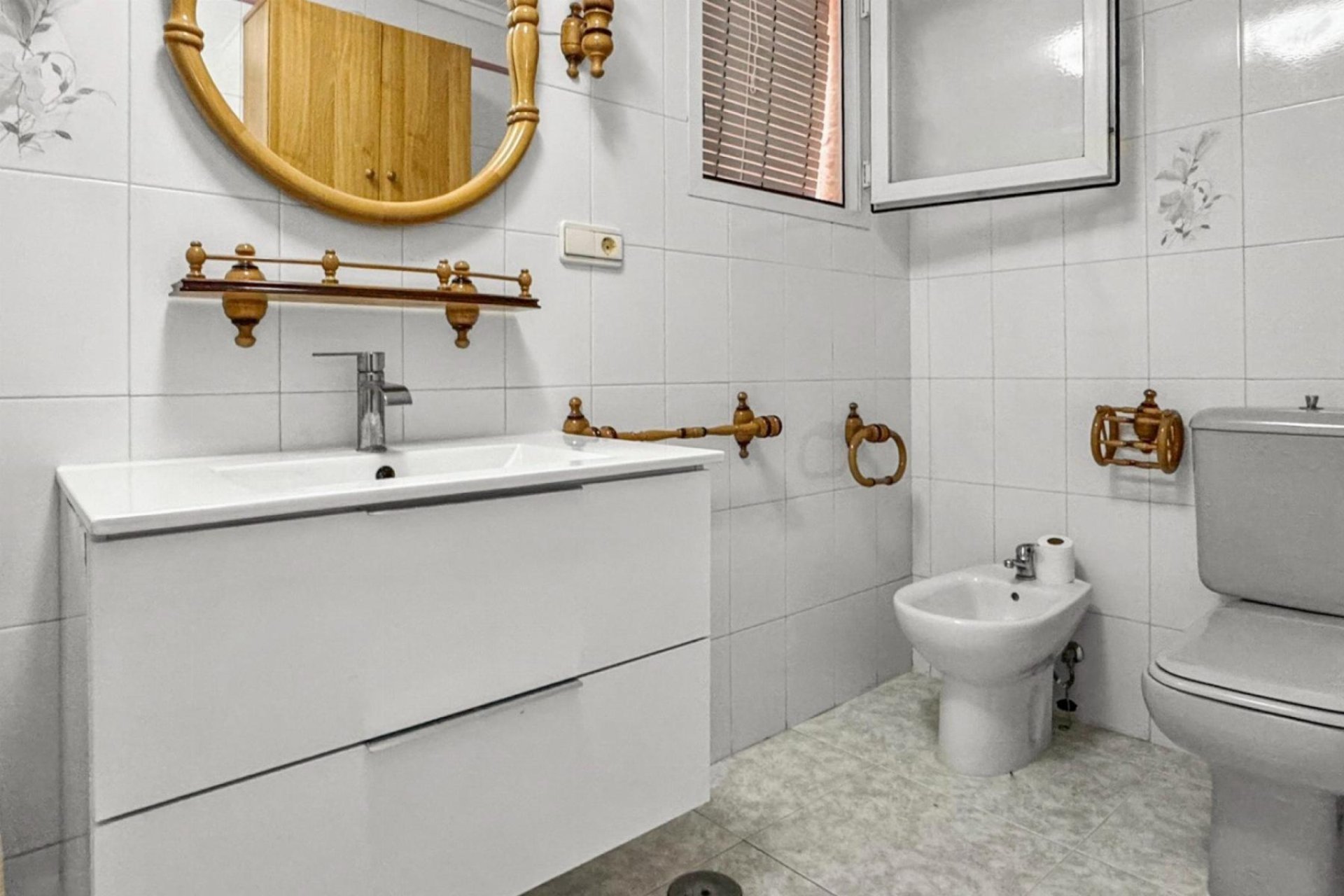 Resale - Apartamento -
Torrevieja - Playa de los Locos