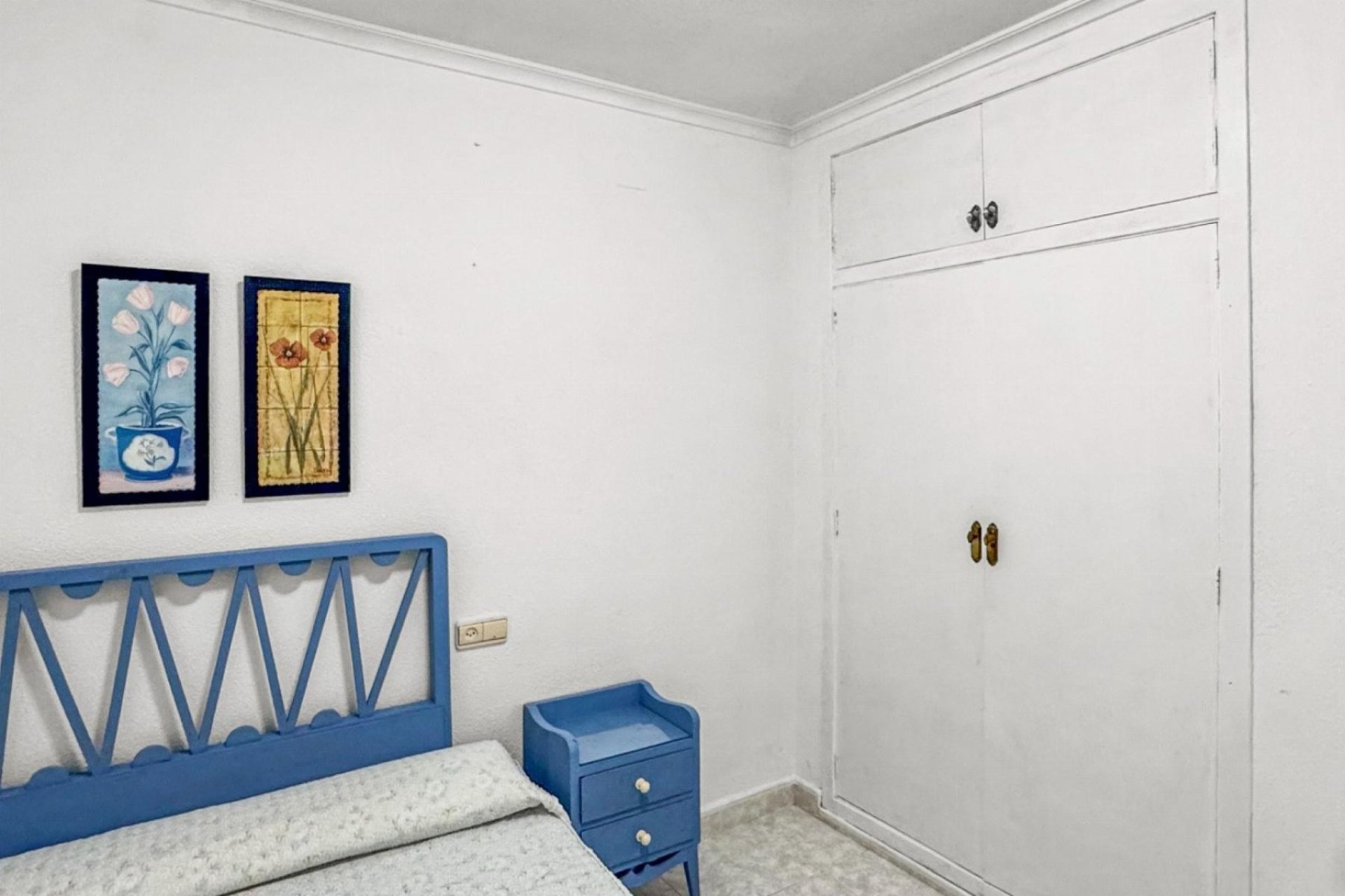 Resale - Apartamento -
Torrevieja - Playa de los Locos