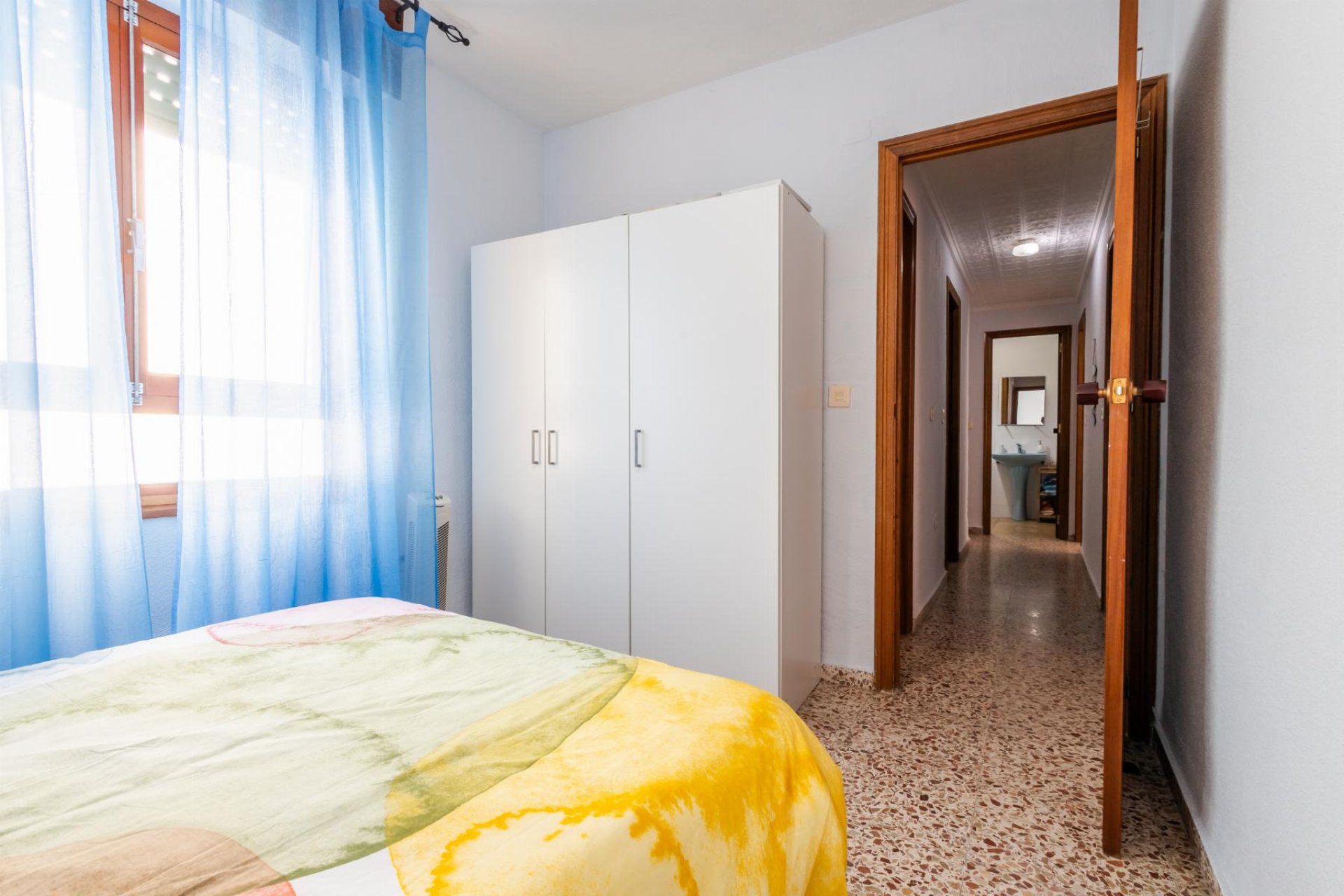 Resale - Apartamento -
Torrevieja - Playa de los Naufragos