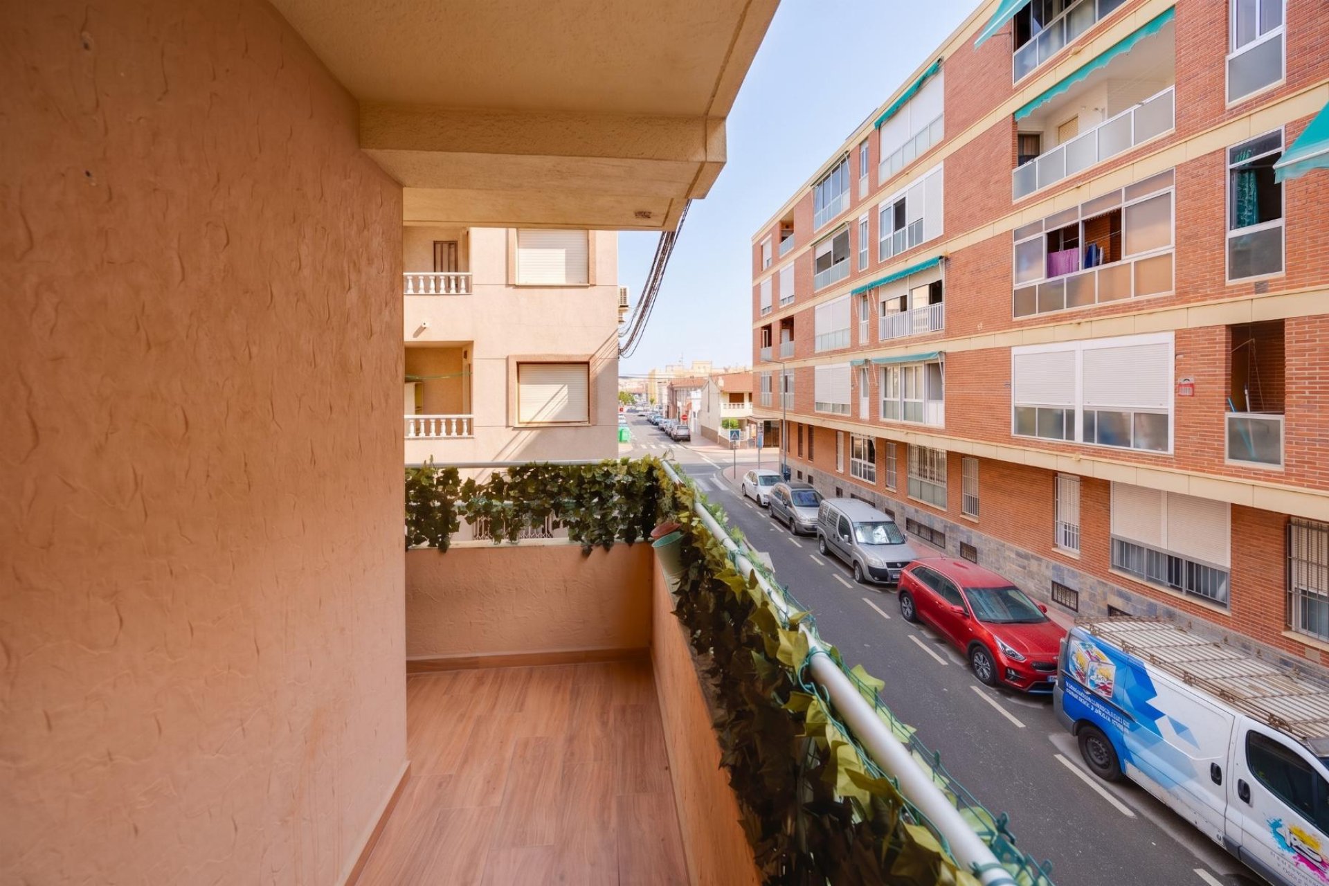 Resale - Apartamento -
Torrevieja - Playa de los Naufragos
