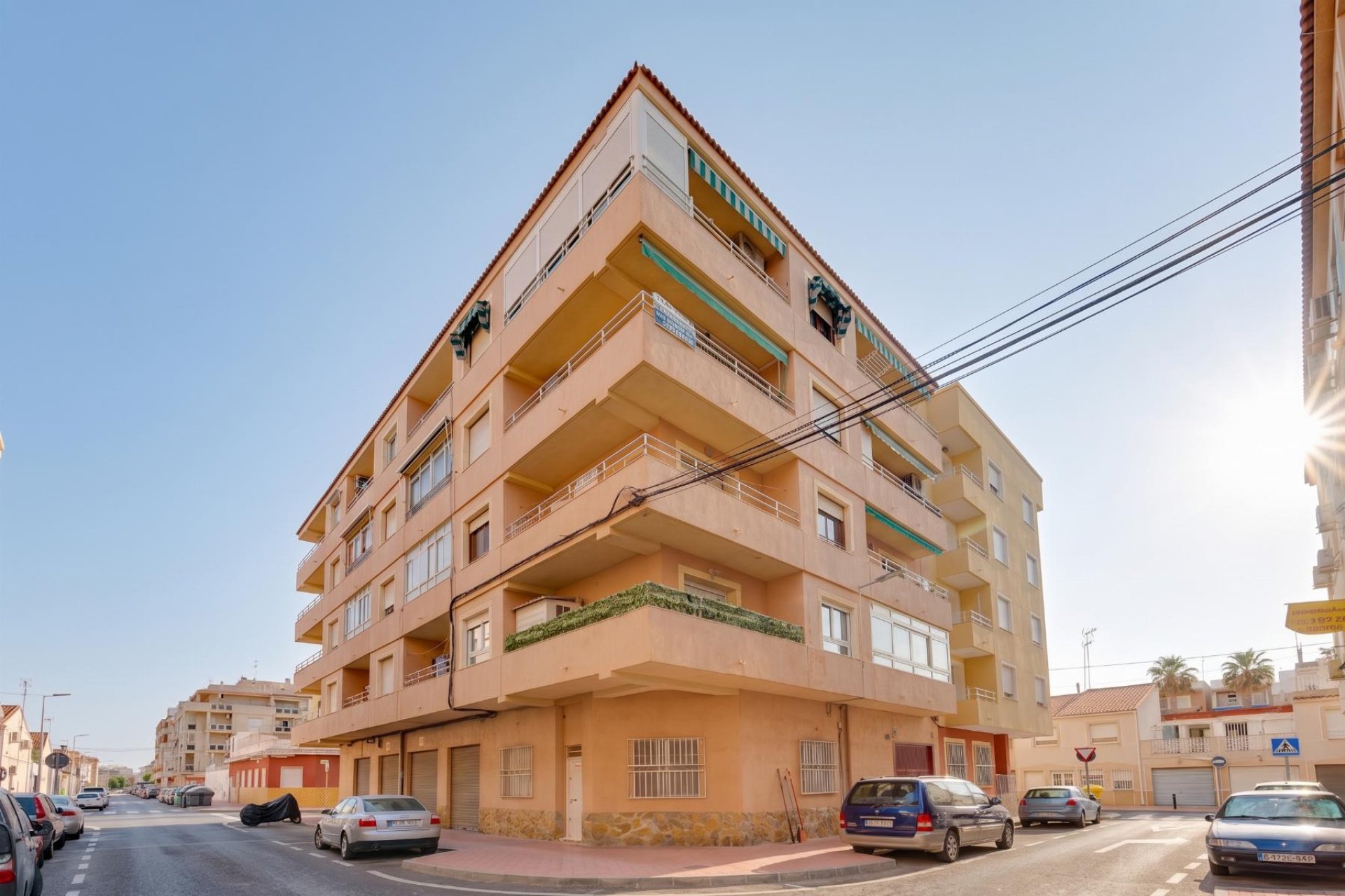 Resale - Apartamento -
Torrevieja - Playa de los Naufragos