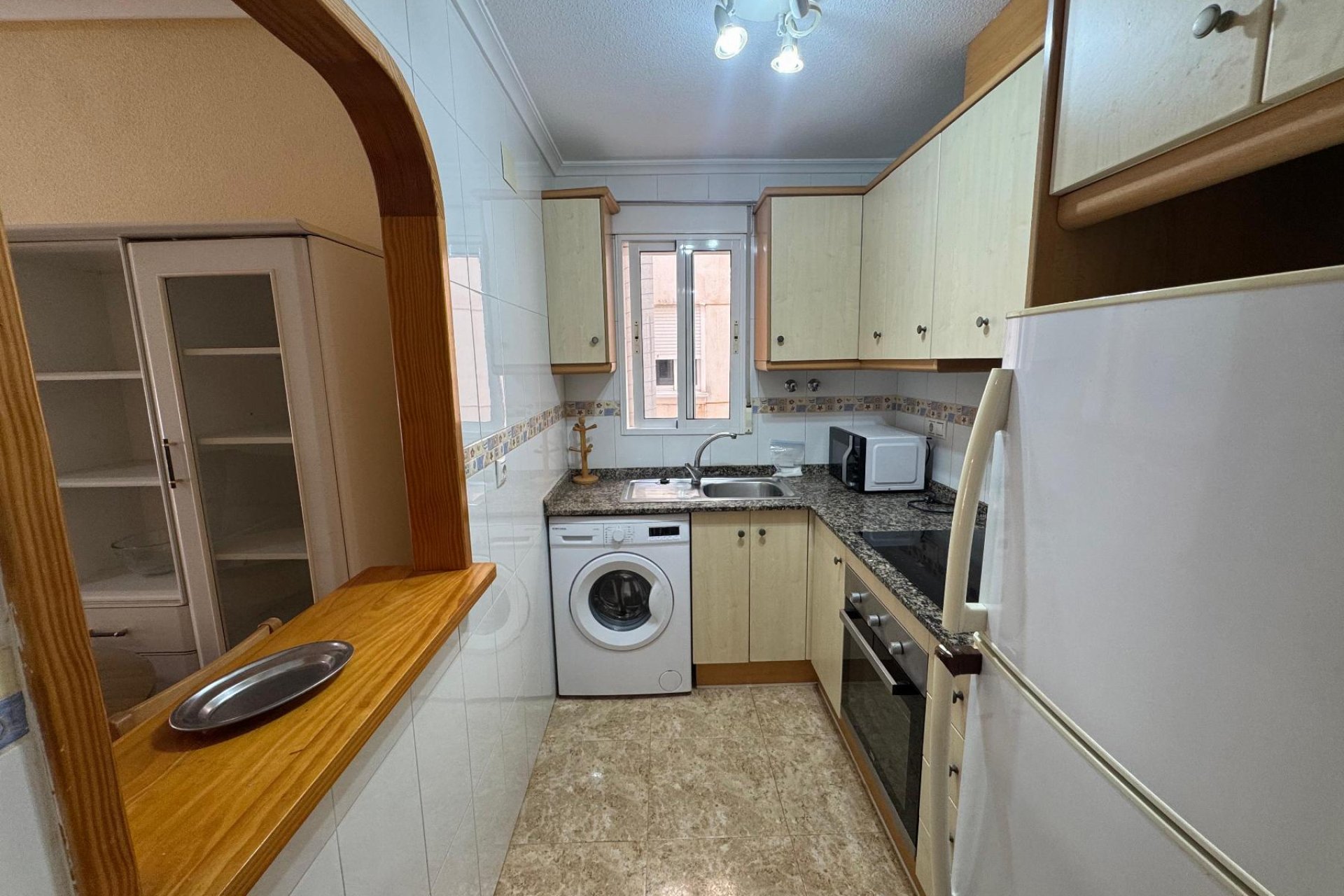 Resale - Apartamento -
Torrevieja - Playa del Acequión