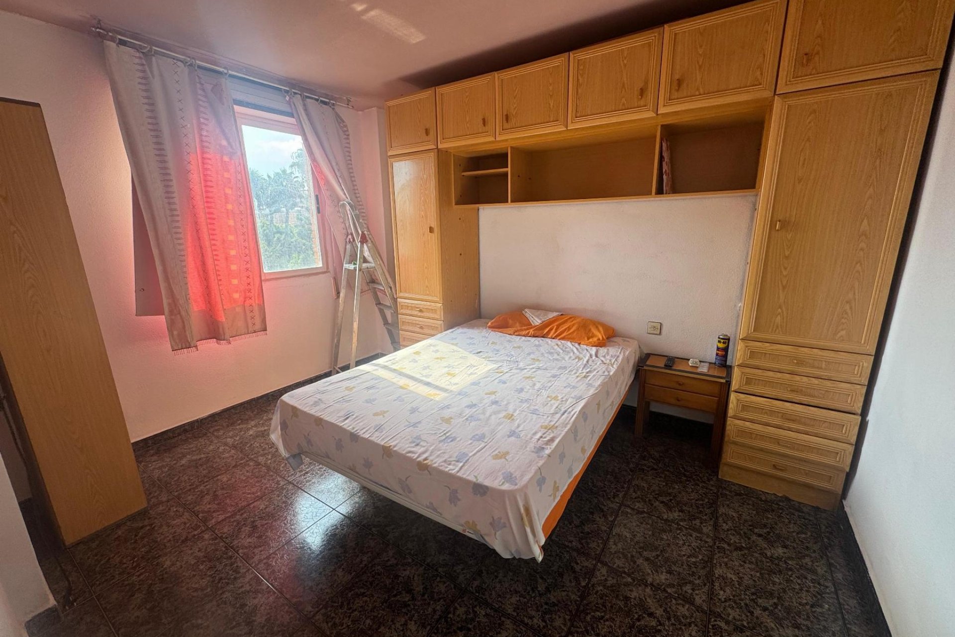 Resale - Apartamento -
Torrevieja - Playa del Acequión