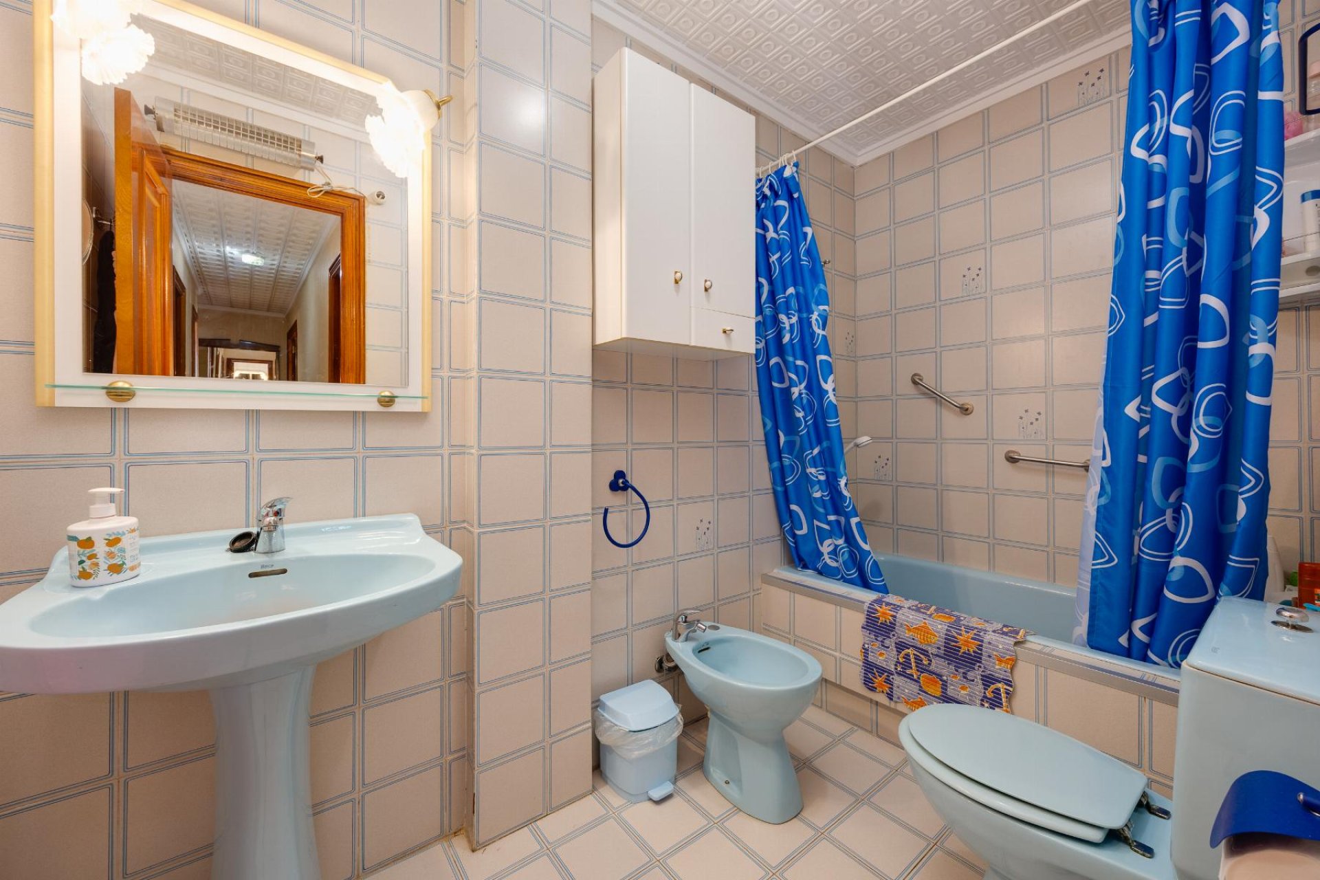 Resale - Apartamento -
Torrevieja - Playa del Acequión