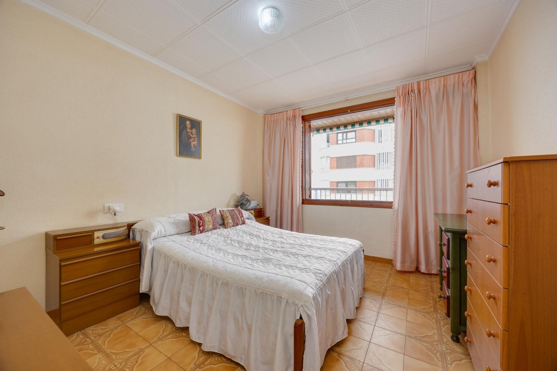 Resale - Apartamento -
Torrevieja - Playa del Acequión