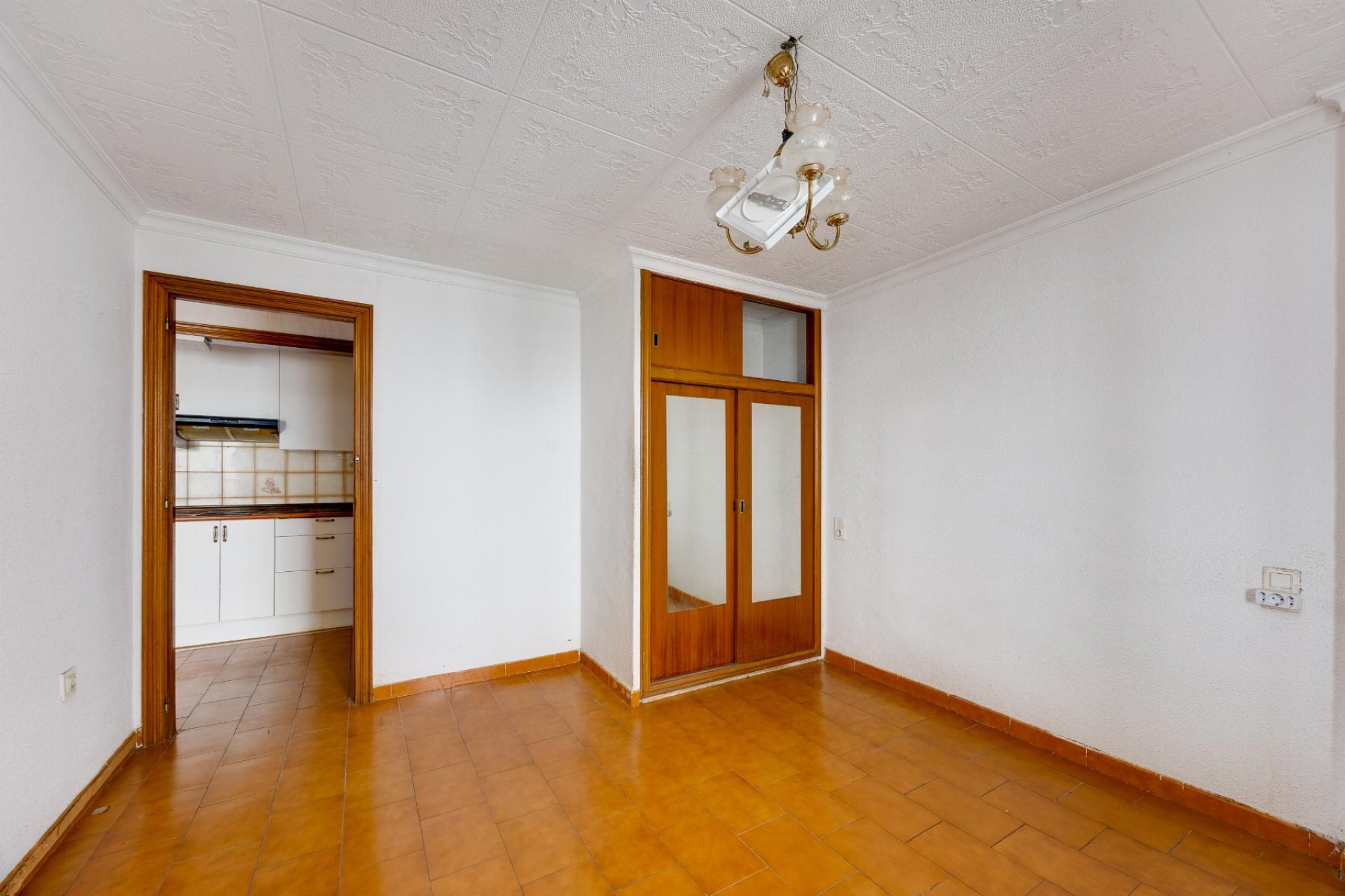 Resale - Apartamento -
Torrevieja - Playa del Acequión