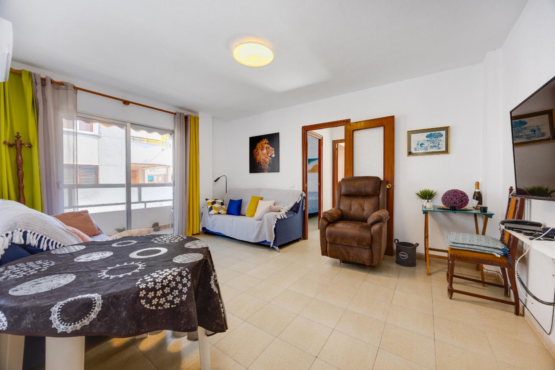 Resale - Apartamento -
Torrevieja - Playa del Acequión