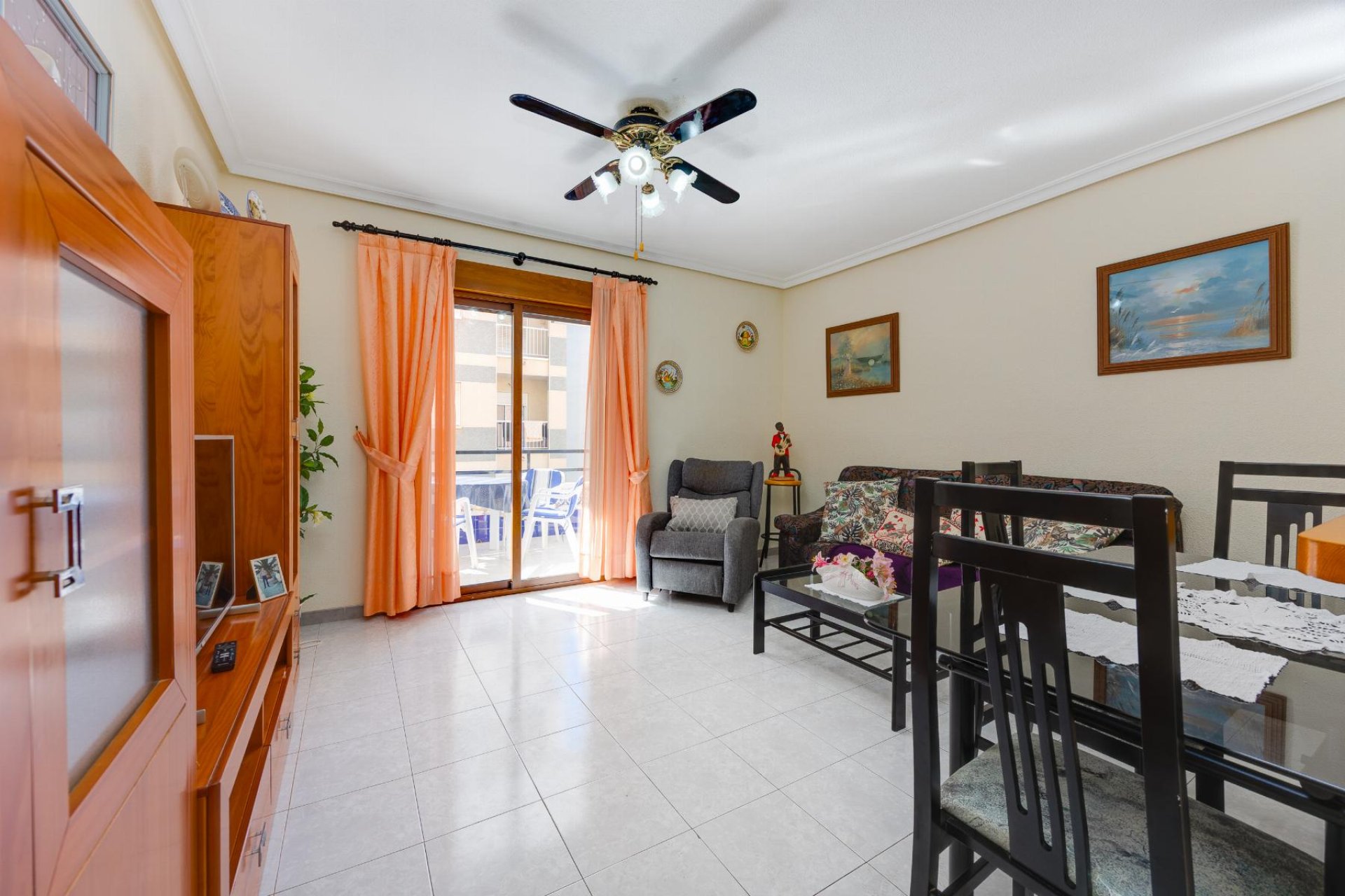Resale - Apartamento -
Torrevieja - Playa del Cura