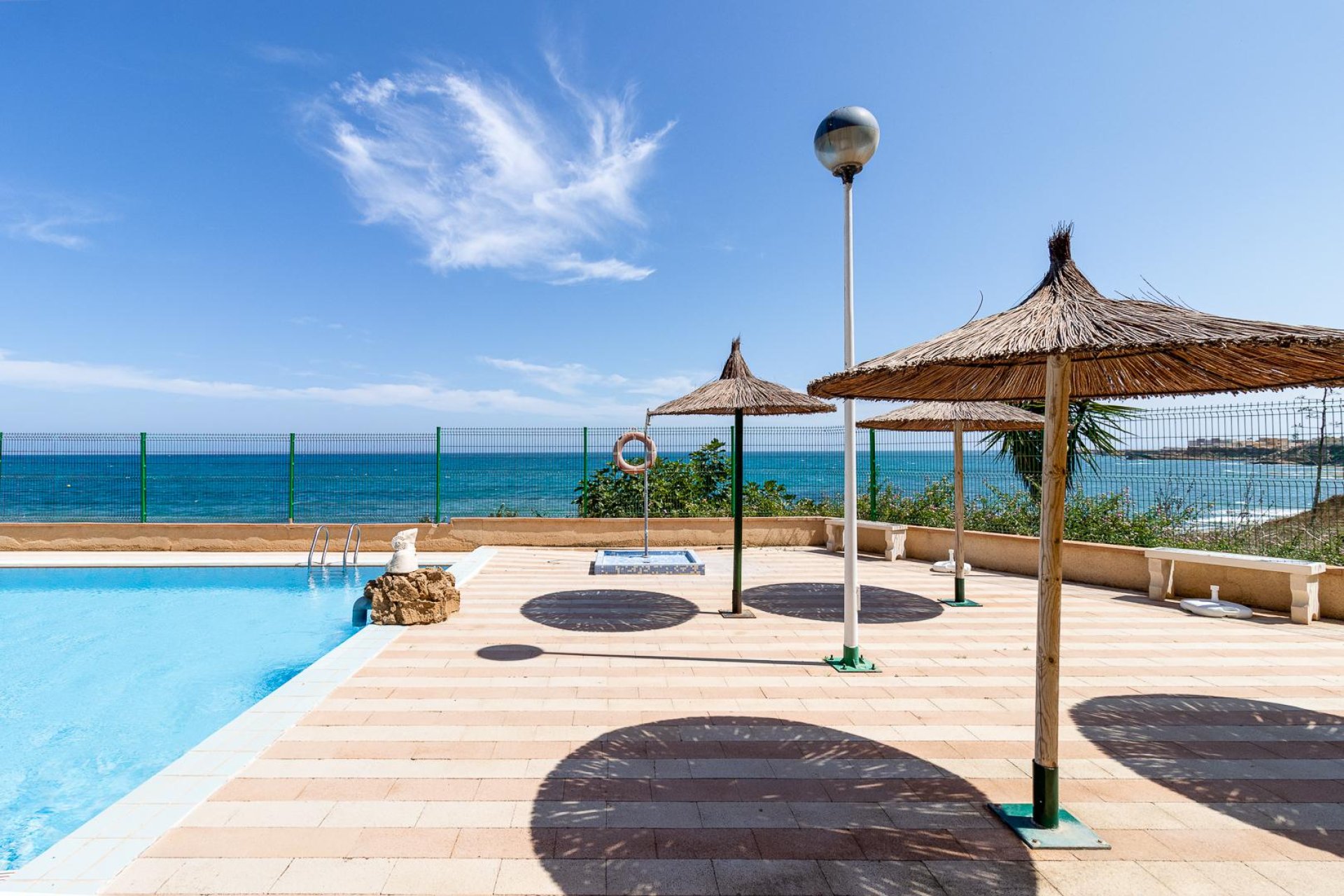Resale - Apartamento -
Torrevieja - Torre Del Moro