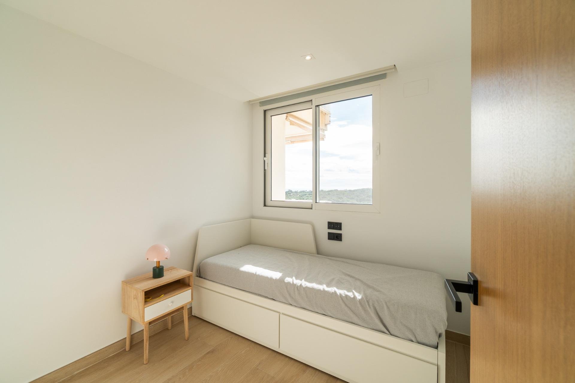 Resale - Apartment -
Guardamar del Segura - Puerto Deportivo