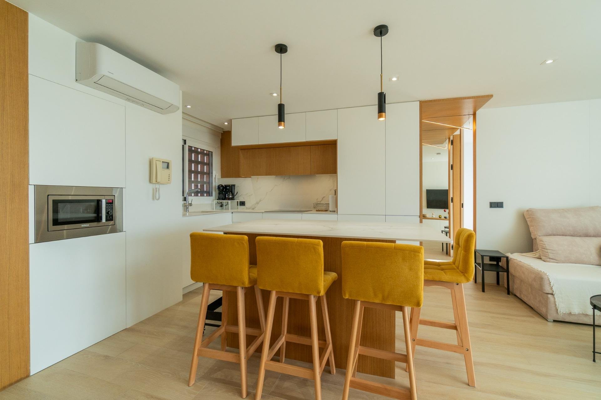 Resale - Apartment -
Guardamar del Segura - Puerto Deportivo