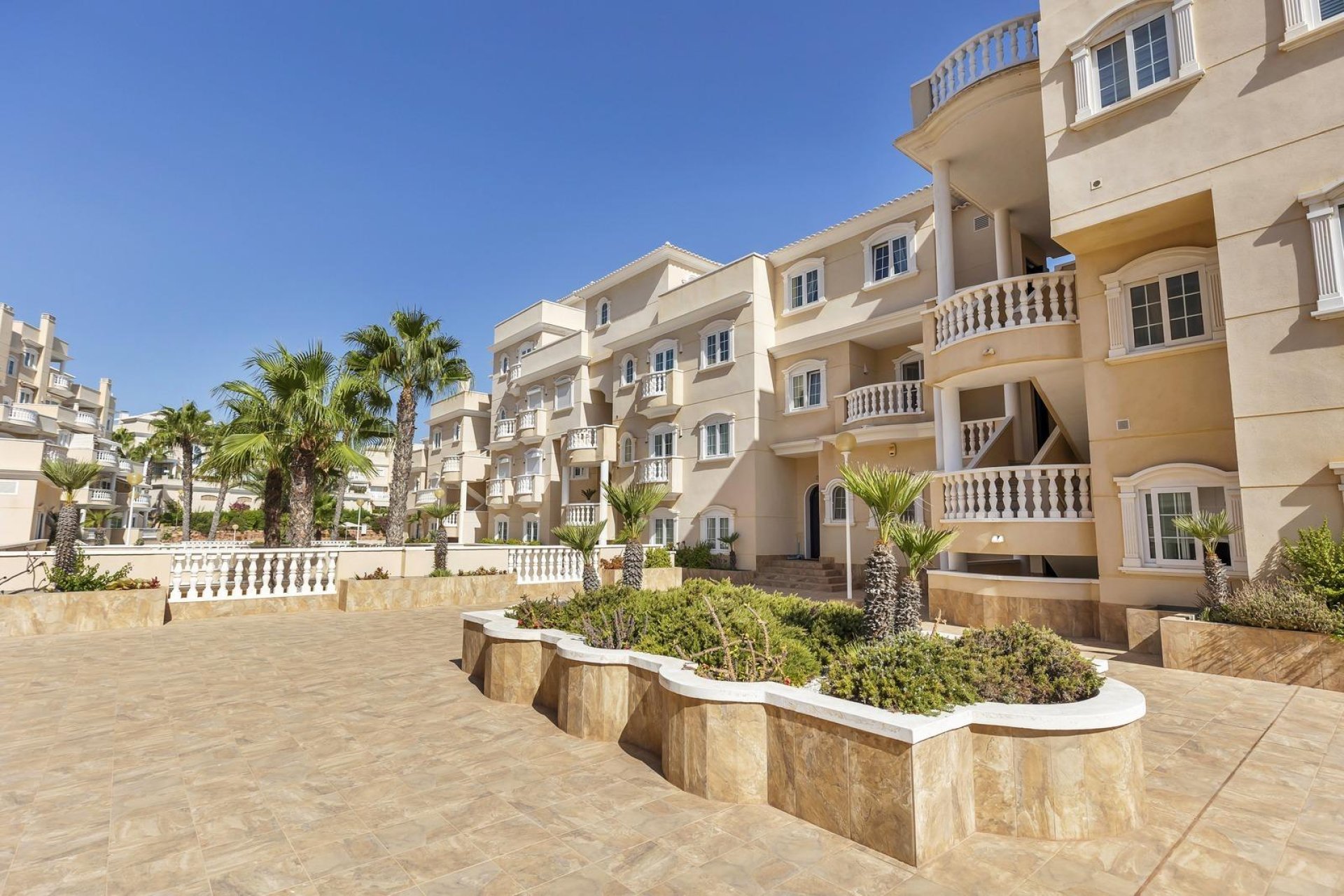 Resale - Apartment -
Guardamar del Segura - Urb. El Moncayo