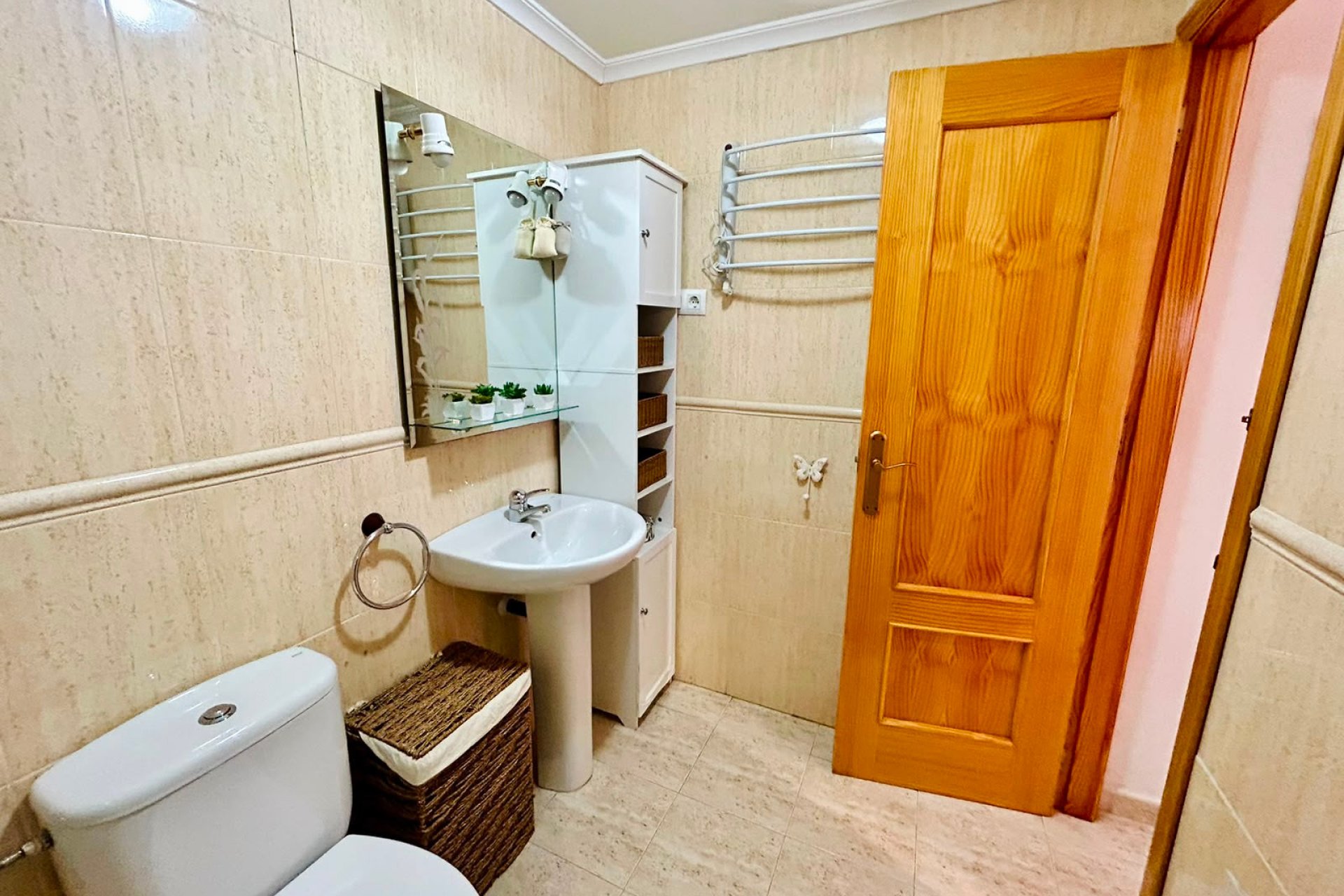 Resale - - APARTMENT -
La Mata - Playa la Mata