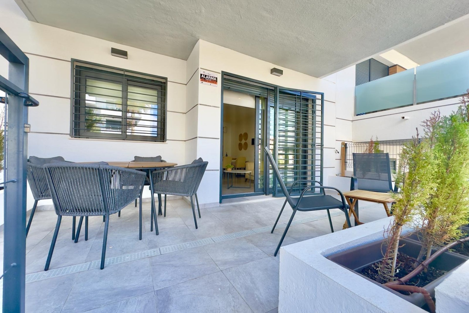 Resale - Apartment -
Orihuela Costa - Las Filipinas