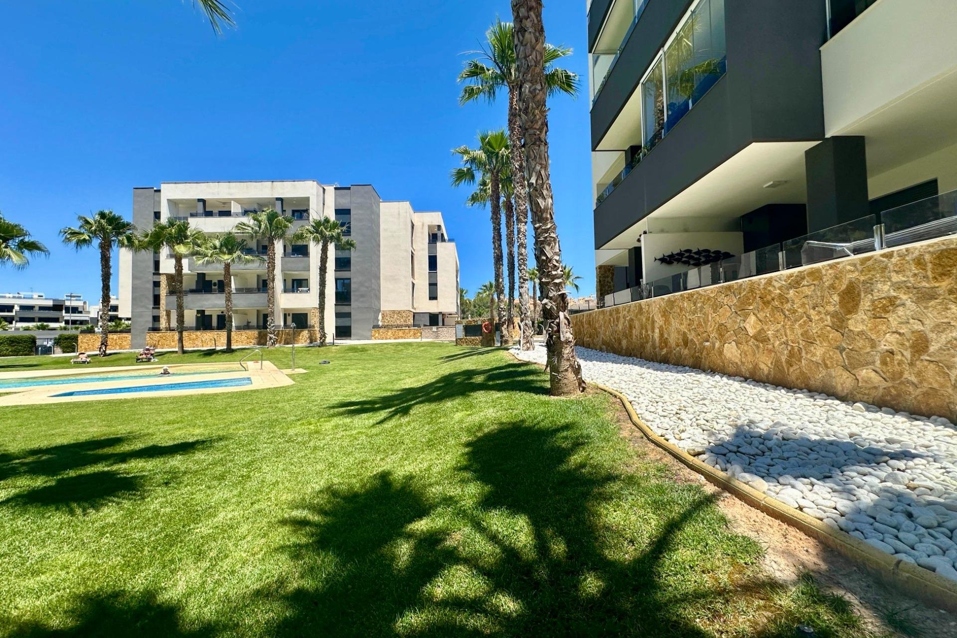 Resale - Apartment -
Orihuela Costa - PAU 8