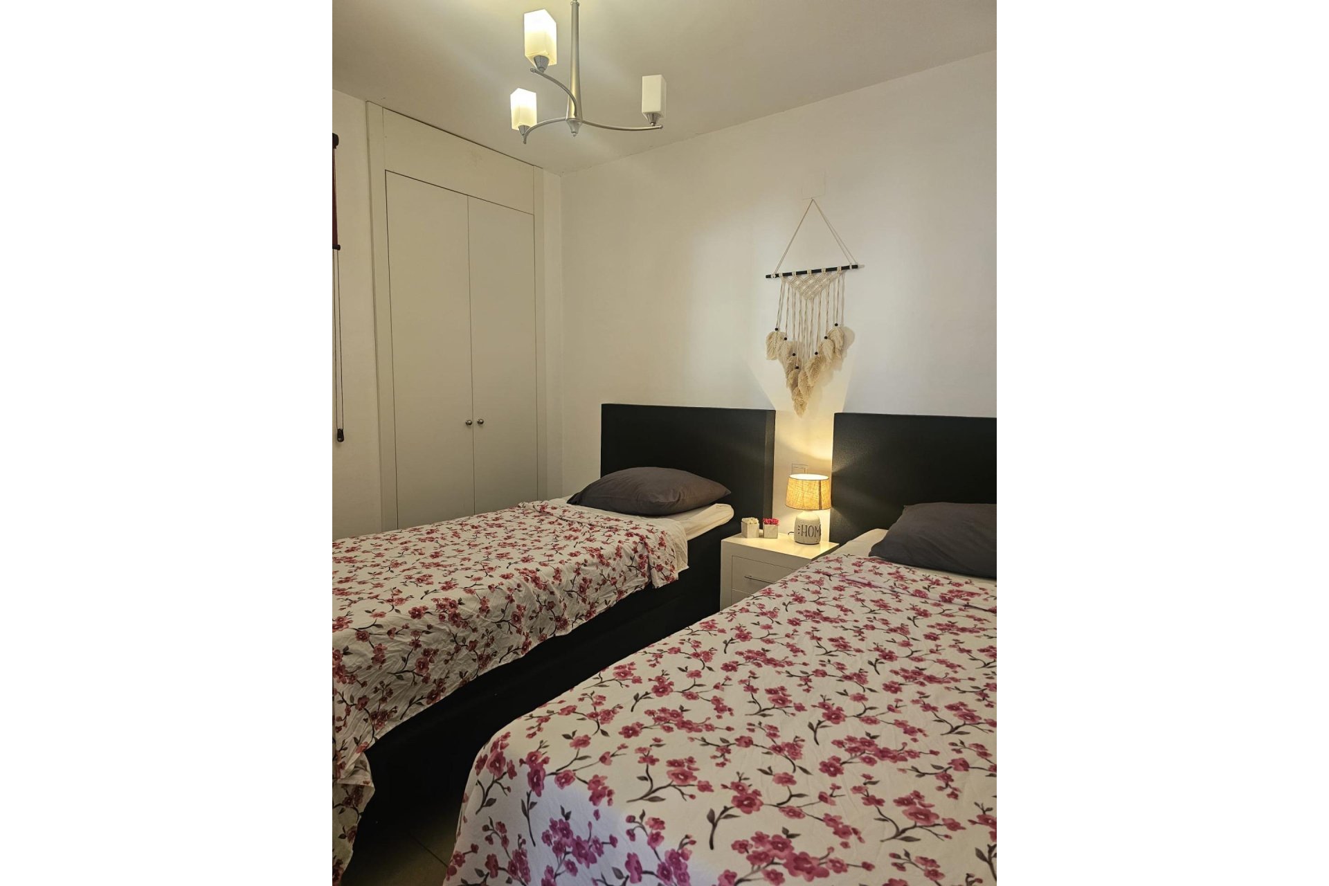 Resale - Apartment -
Orihuela Costa - Punta Prima