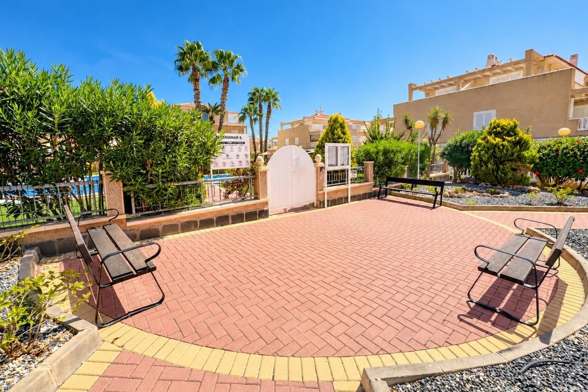 Resale - Apartment -
Orihuela Costa - Punta Prima