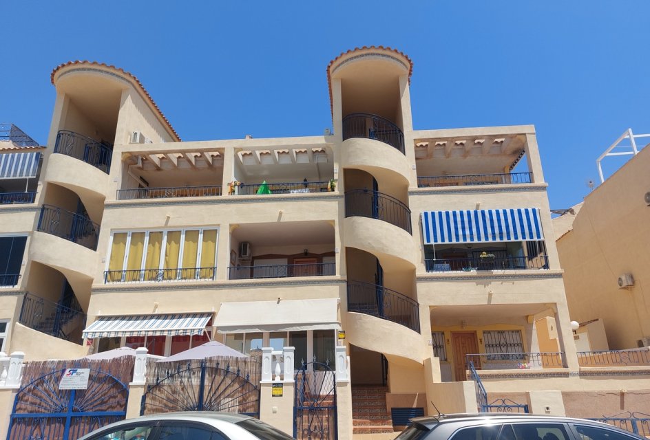 Resale - Apartment Penthouse -
Orihuela Costa - Punta Prima