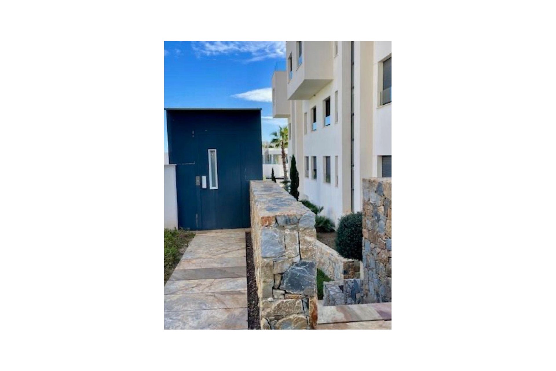Resale - Apartment -
San Miguel de Salinas - Las colinas golf and country club