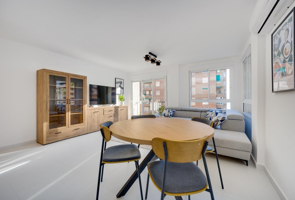 Resale - Apartment -
Torrevieja - Acequion