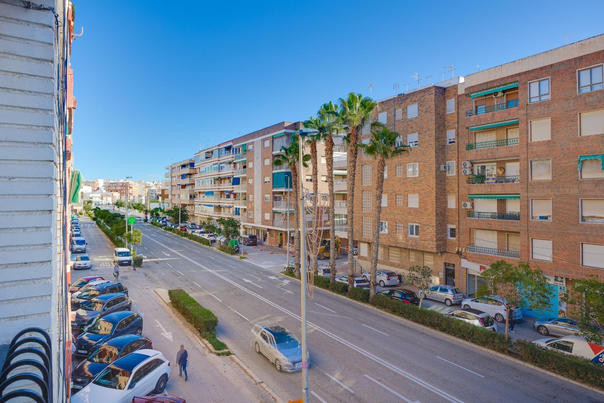 Resale - Apartment -
Torrevieja - Acequion