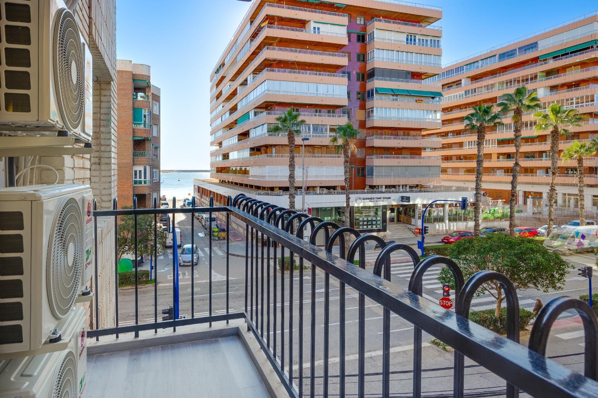 Resale - Apartment -
Torrevieja - Acequion