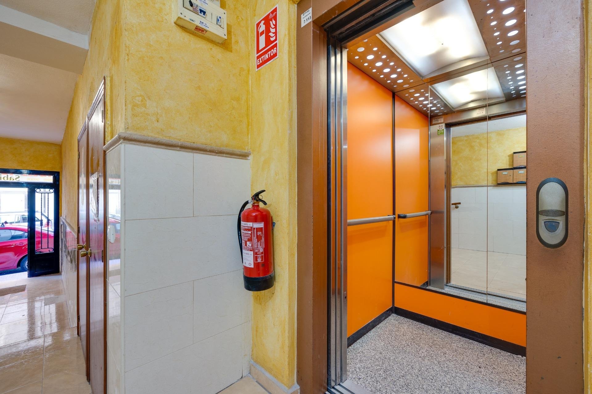 Resale - Apartment -
Torrevieja - Acequion