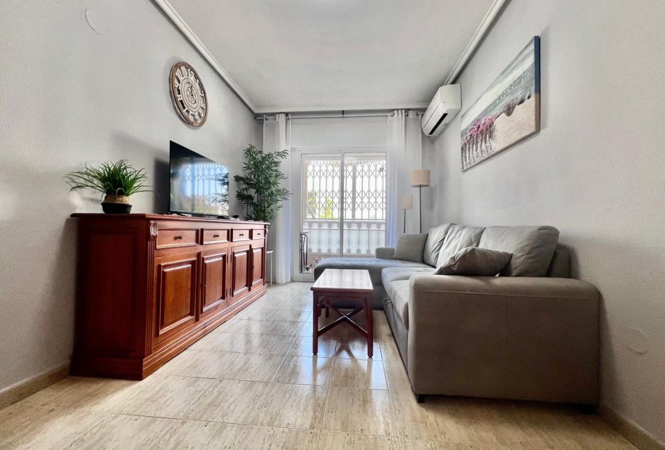 Resale - Apartment -
Torrevieja - Acequion