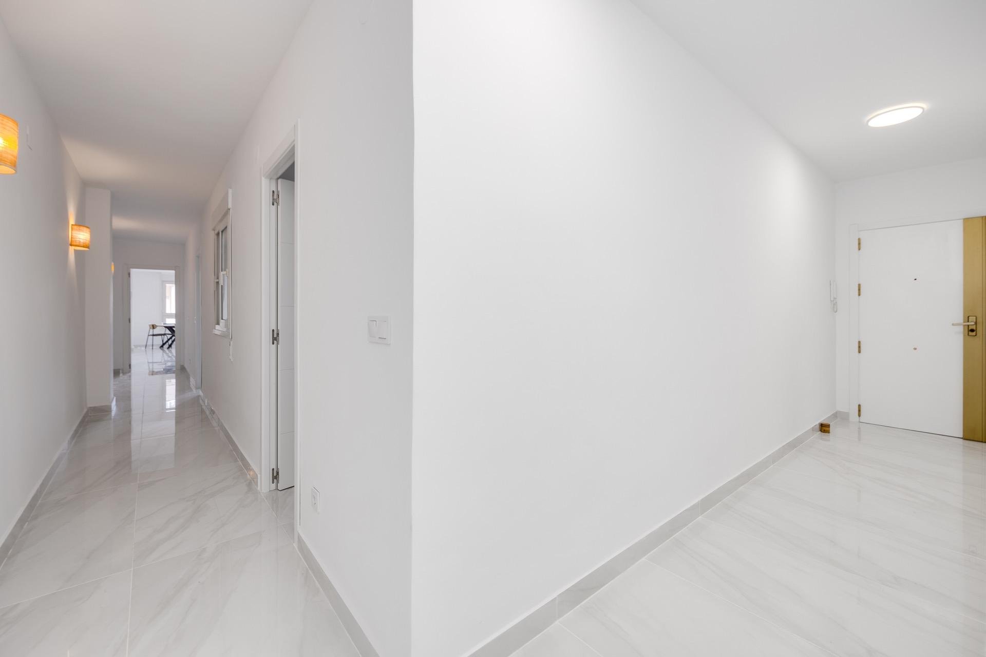 Resale - Apartment -
Torrevieja - Acequion