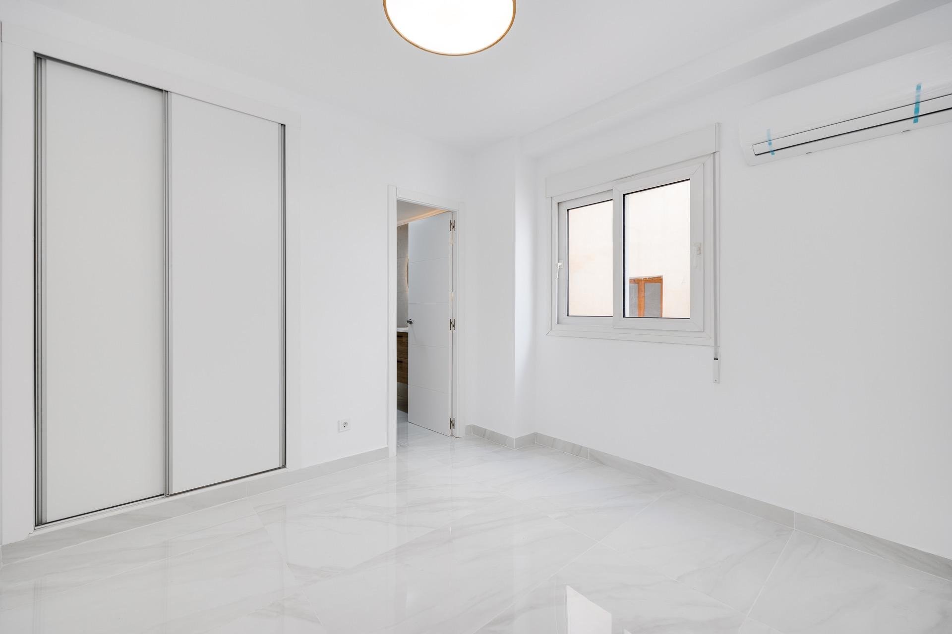 Resale - Apartment -
Torrevieja - Acequion