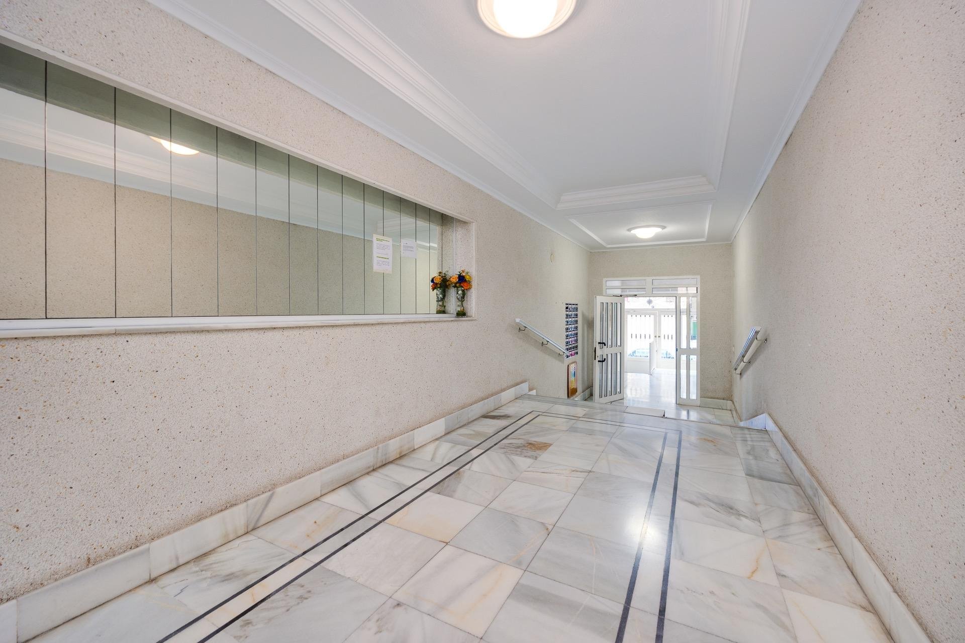 Resale - Apartment -
Torrevieja - Acequion