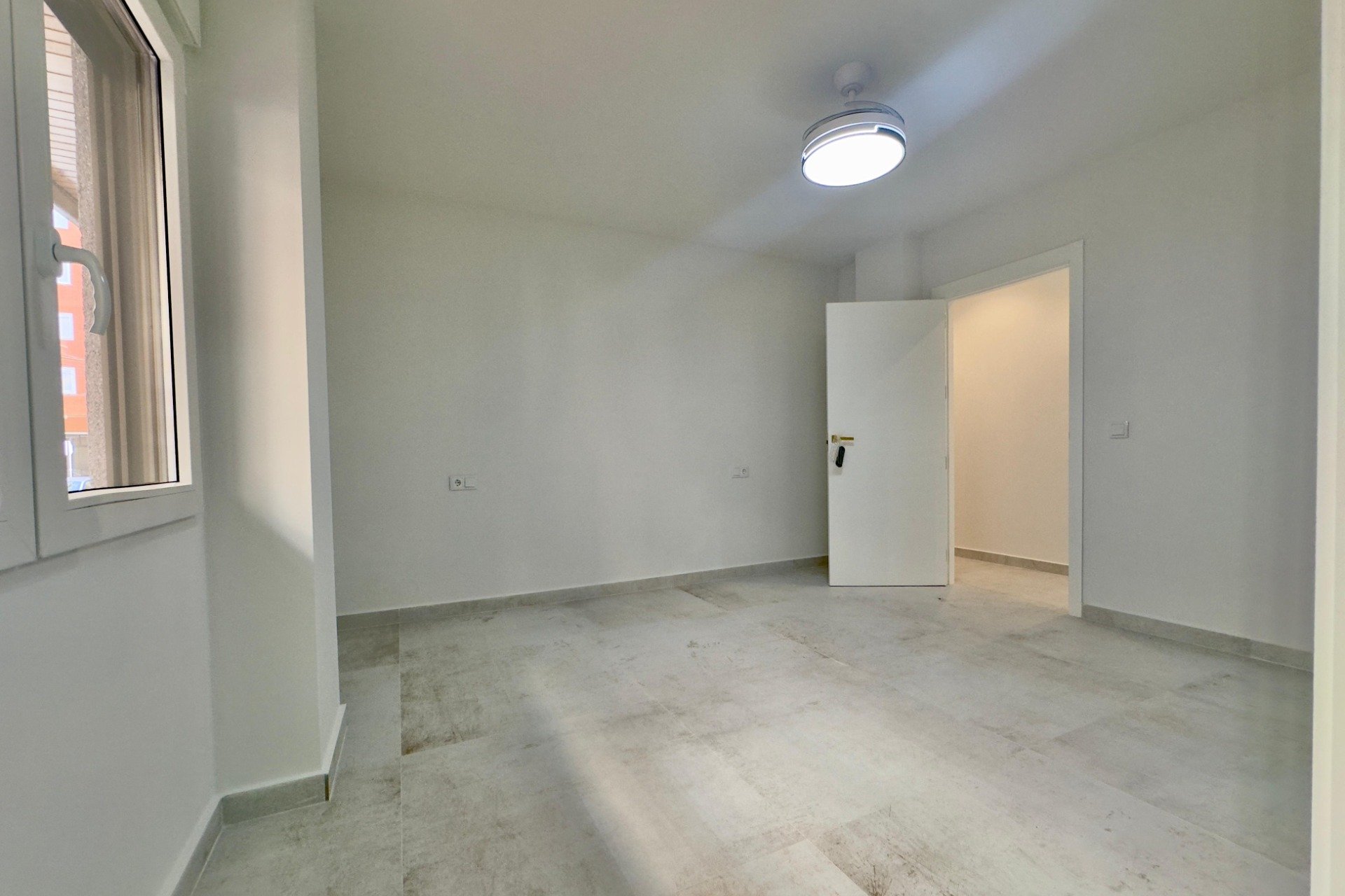 Resale - Apartment -
Torrevieja - Acequion