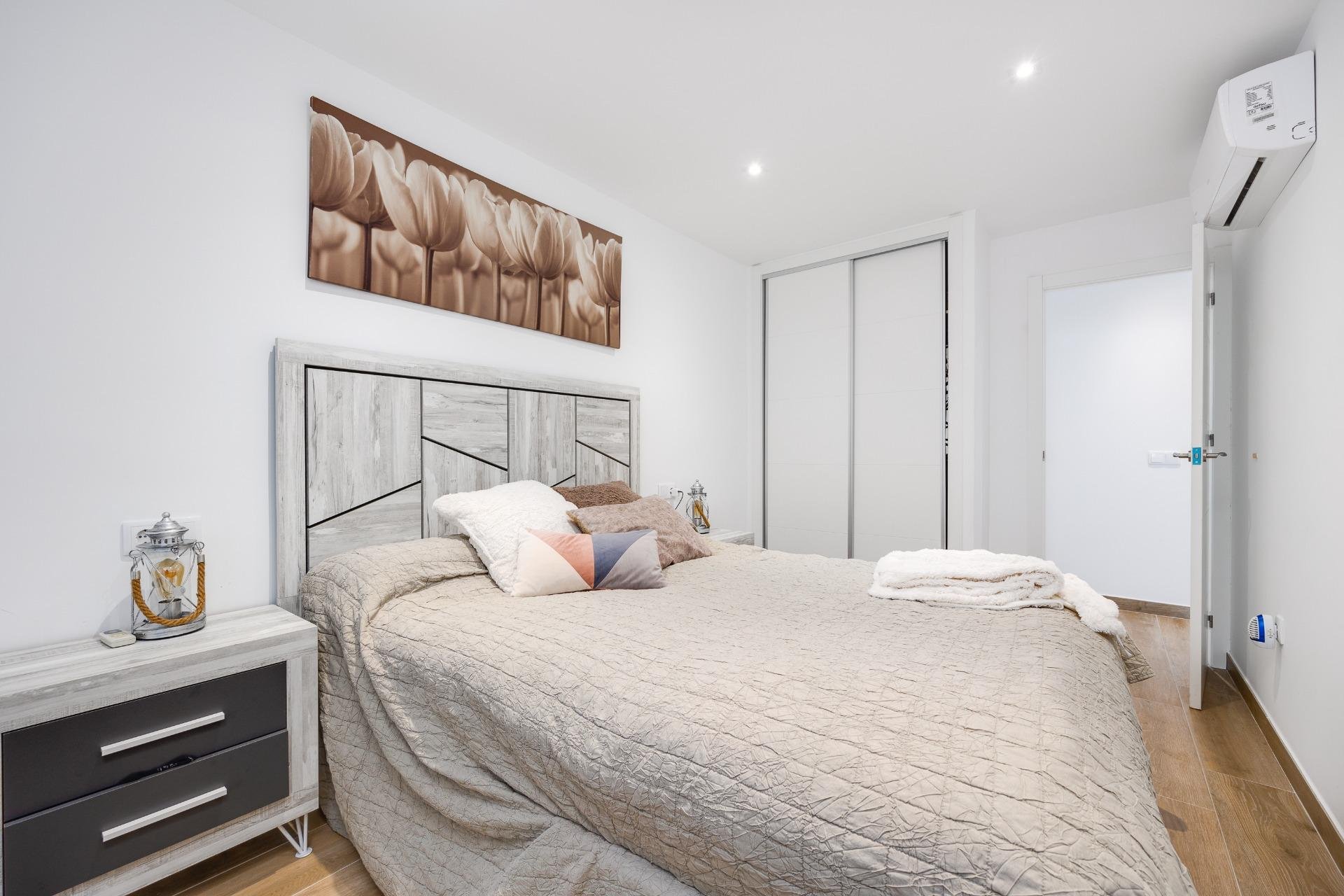 Resale - Apartment -
Torrevieja - Acequion