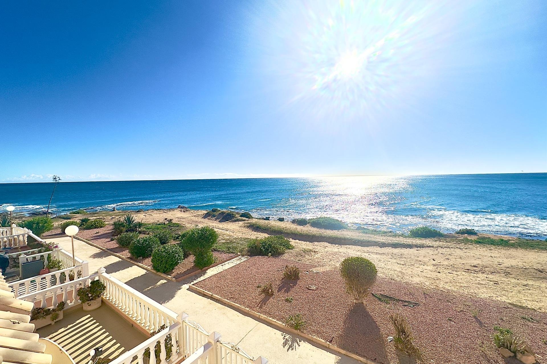 Resale - Apartment -
Torrevieja - Cabo Cervera