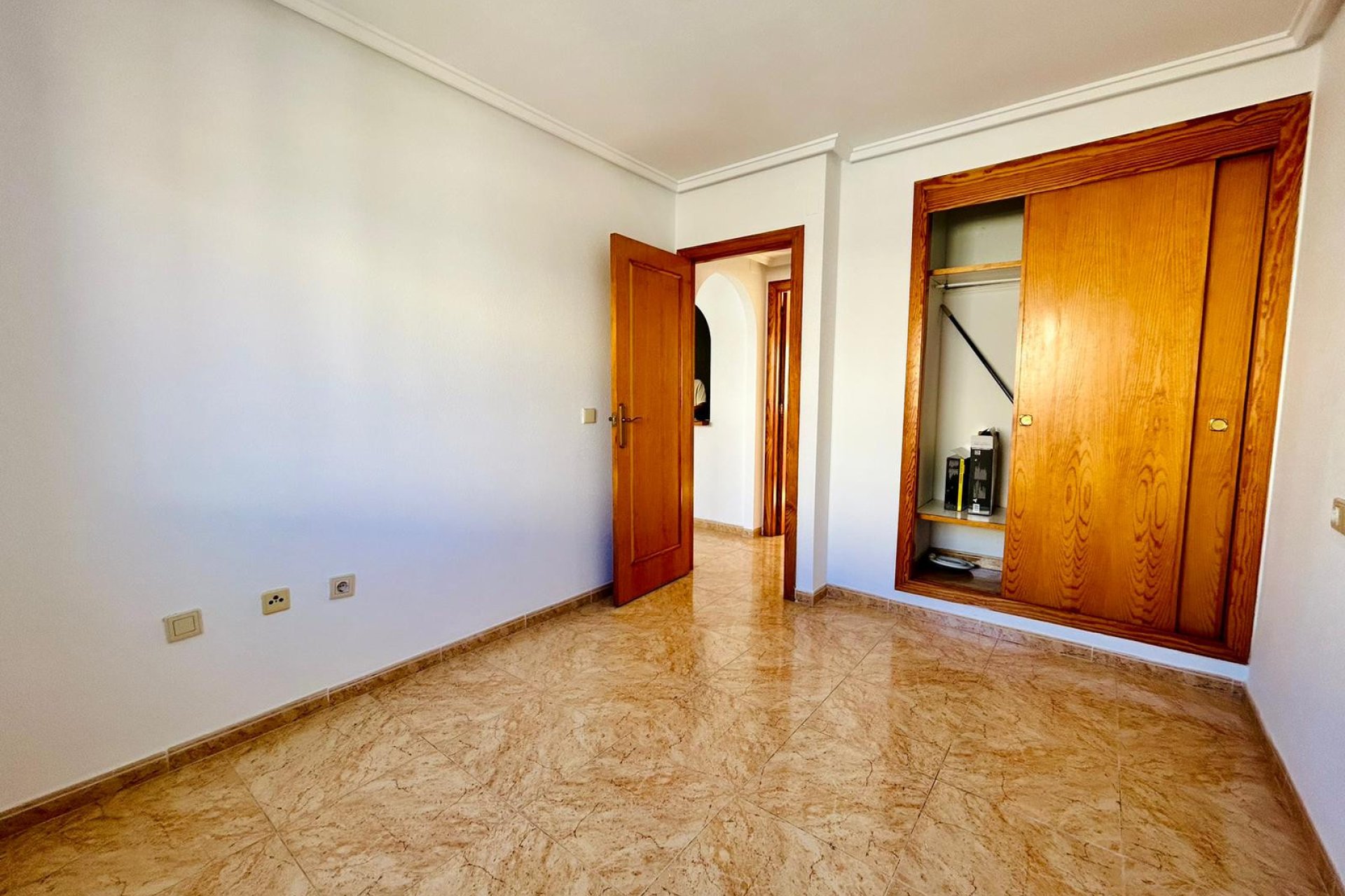 Resale - - APARTMENT -
Torrevieja Centro - Torrevieja