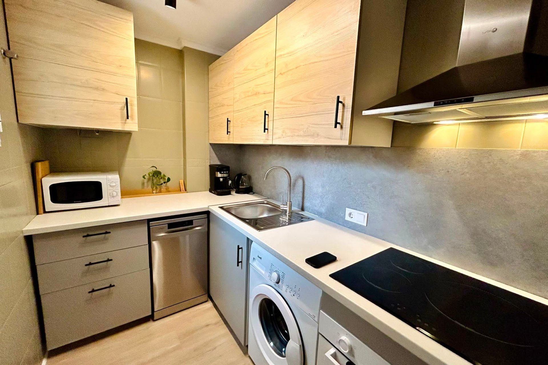 Resale - - APARTMENT -
Torrevieja Centro - Torrevieja