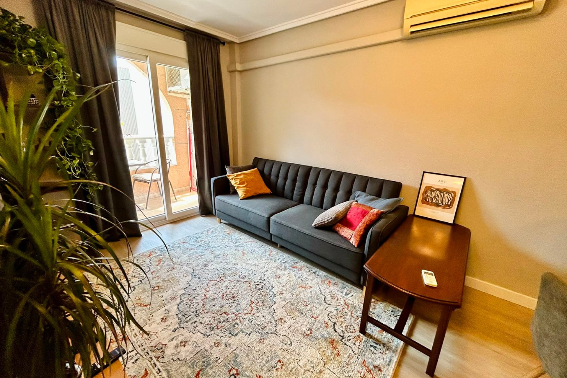 Resale - - APARTMENT -
Torrevieja Centro - Torrevieja