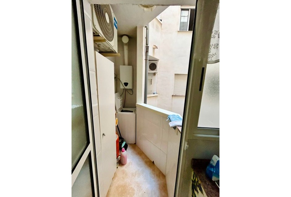 Resale - Apartment -
Torrevieja Centro - Torrevieja